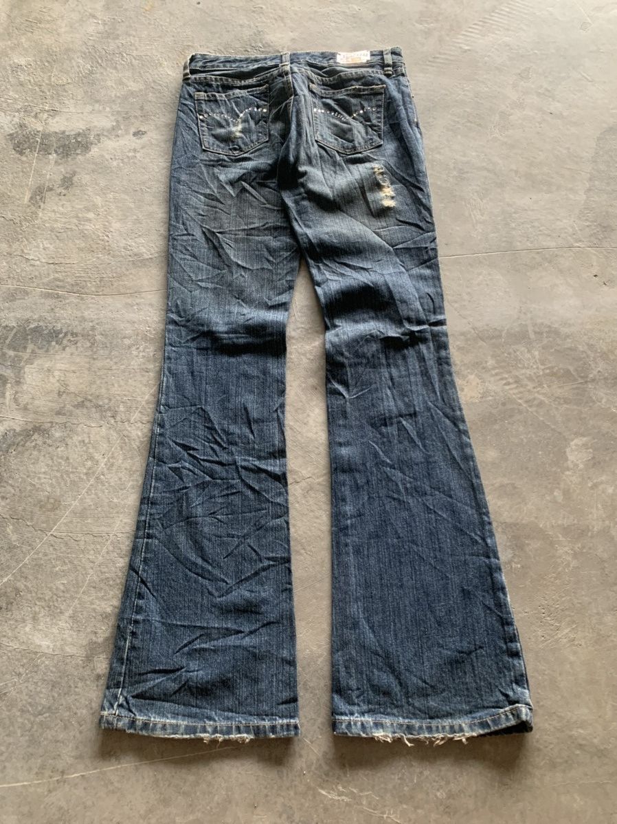 20471120 × Japanese Brand flared distressed beaded cecil mcbee japanese jeans Size US 29 - 2 Thumbnail