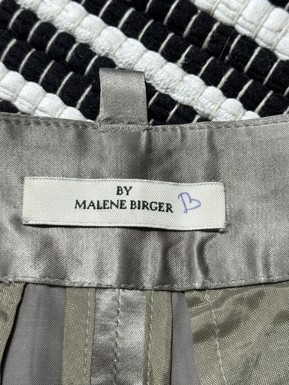 By Malene Birger VINTAGE BY MALENE BIRGER DESIGNER MINI SKIRT Size 27" / US 4 / IT 40 - 6 Thumbnail