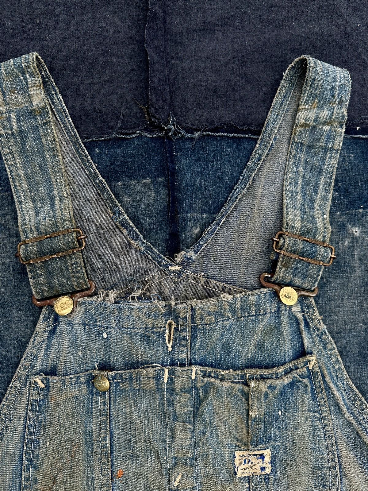 Lee 40s Trashed Union Sanforized Jelt Denim patchwork farmer bib Size US 38 / EU 54 - 11 Thumbnail