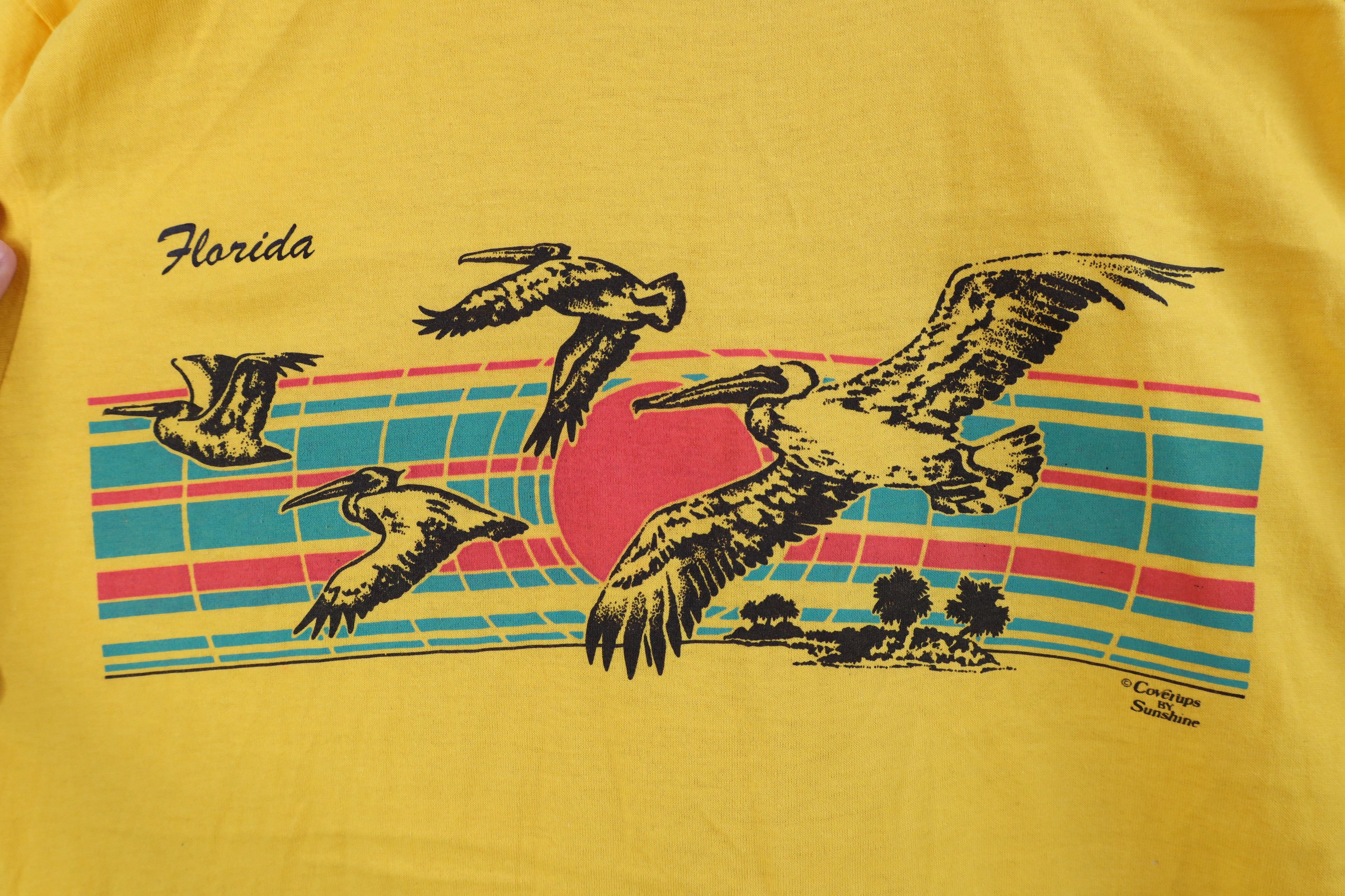 Vintage Vintage 70s Streetwear Beach Sunset Bird T-Shirt Yellow USA Size US M / EU 48-50 / 2 - 4 Thumbnail