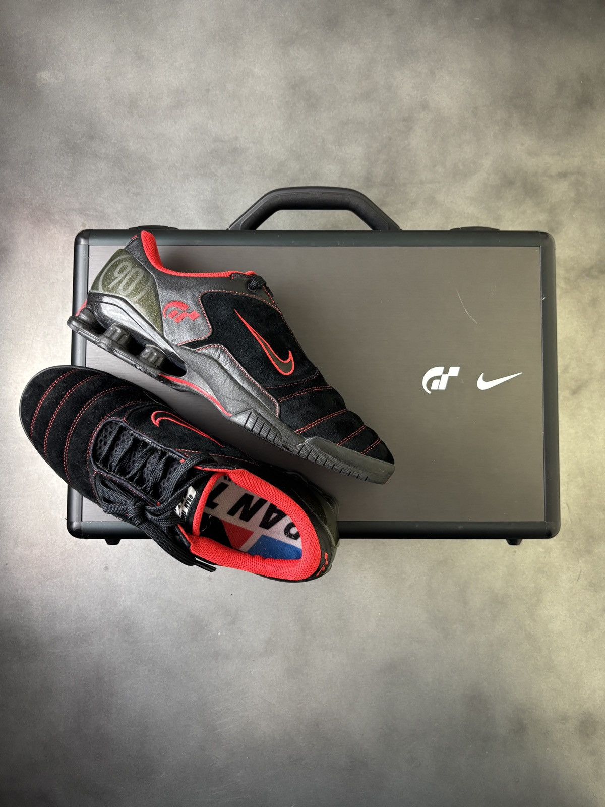 2005 Nike Shox Total Magia II Gran Turismo 4 PS2 Vintage 7.5