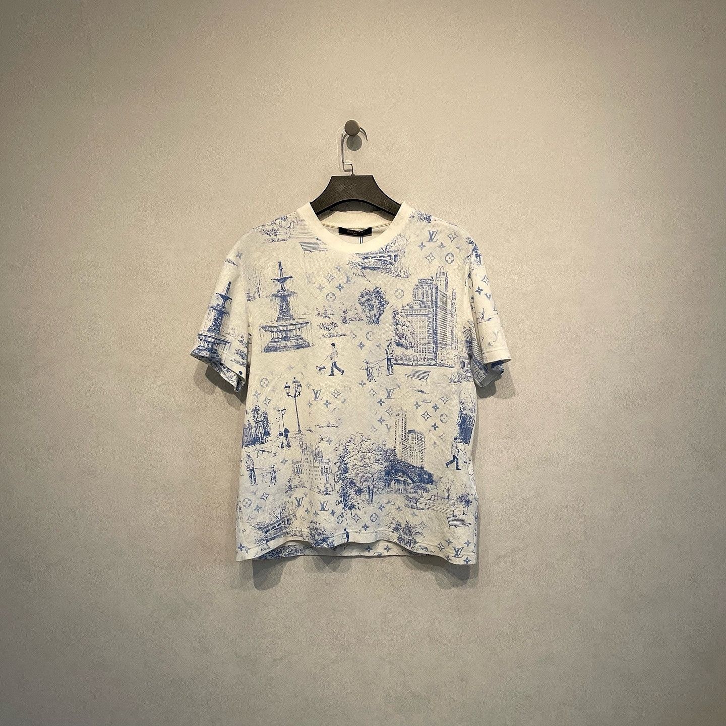 Louis Vuitton Louis Vuitton Scenic Print T-Shirt Size L Size US L / EU 52-54 / 3 - 1 Thumbnail