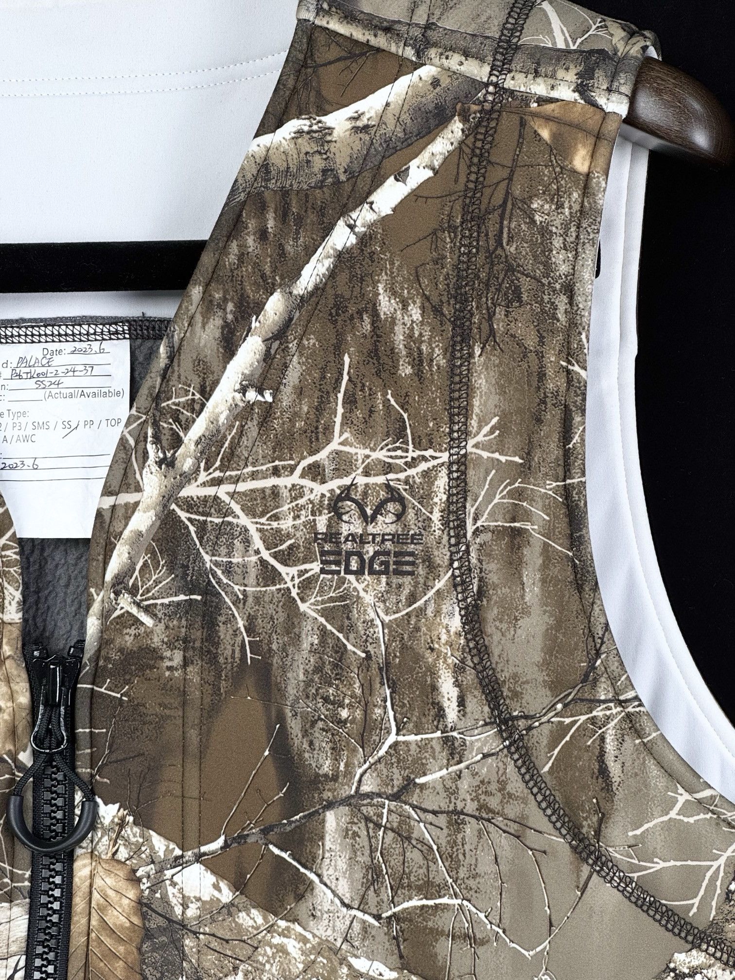 Goretex GORE-TEX WINDSTOPPER VEST REALTREE MAX 7 Size US M / EU 48-50 / 2 - 3 Thumbnail