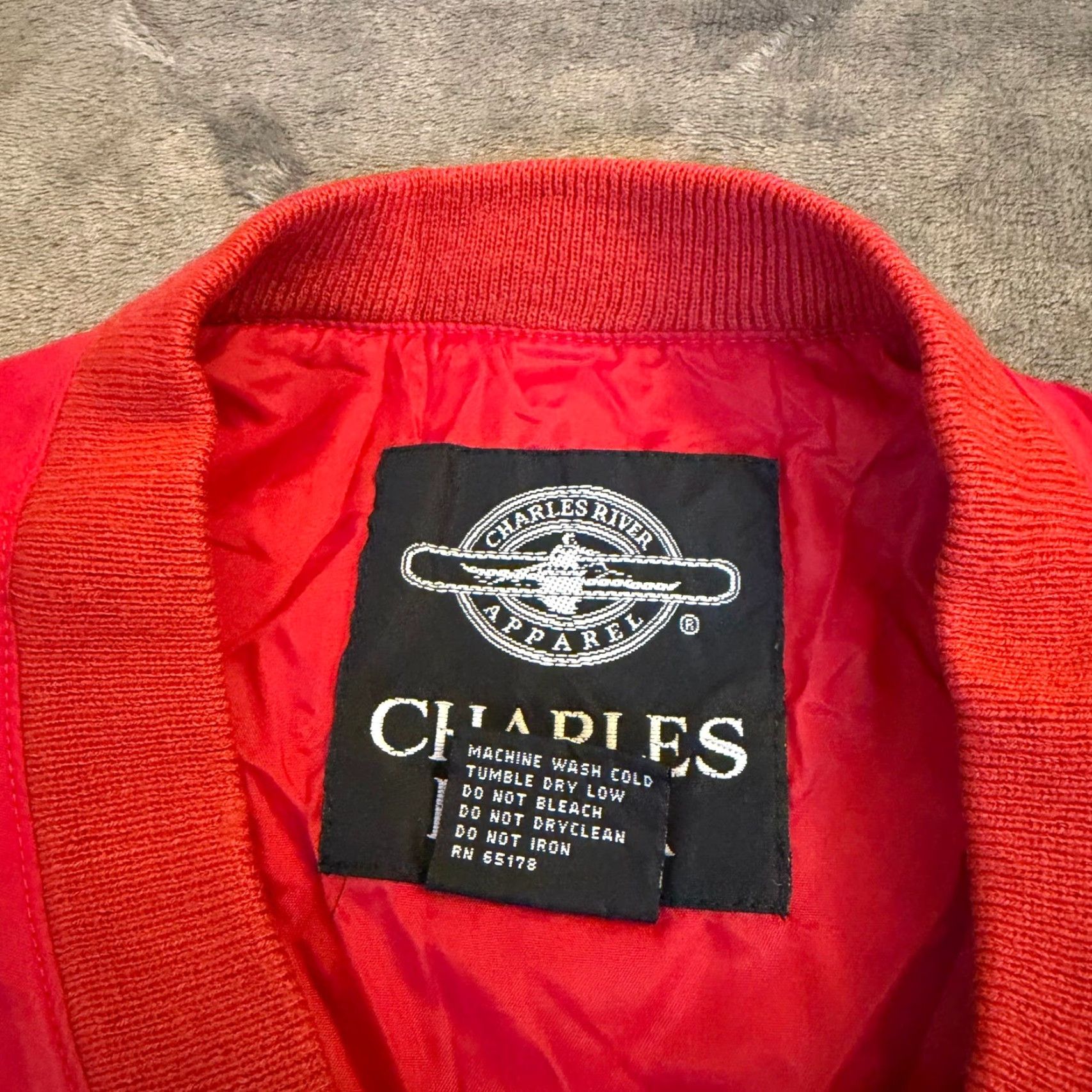 Vintage VINTAGE Charles River Coca Cola Windbreaker Jacket Mens Large Red Nylon Logo Embroidered Golf 90s Beer Windbreaker Jacket Mens Large Red Nylon Logo Size US L / EU 52-54 / 3 - 7 Thumbnail