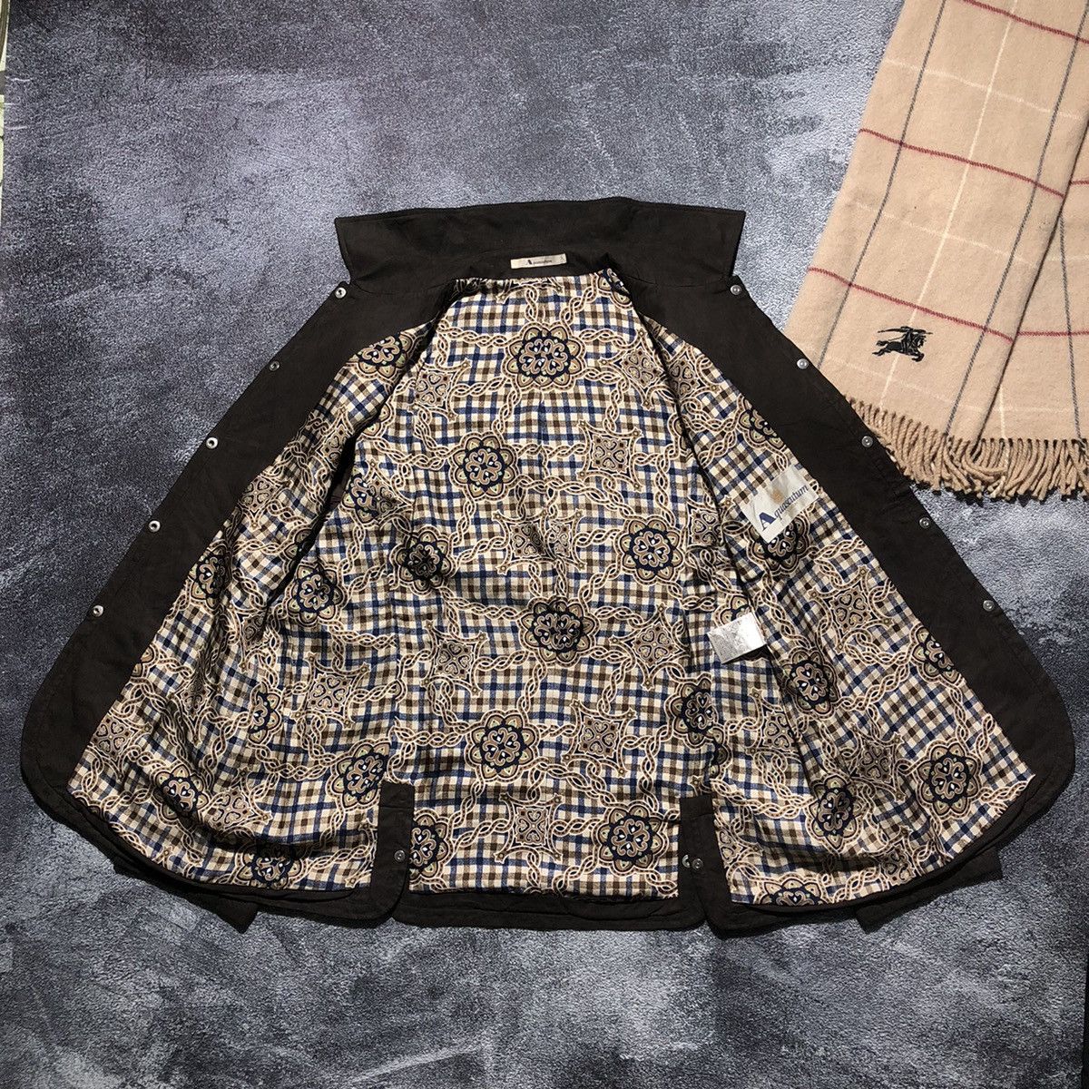 Aquascutum Aquascutum inner Iconic Pattern silk quilted jacket Size US M / EU 48-50 / 2 - 2 Thumbnail