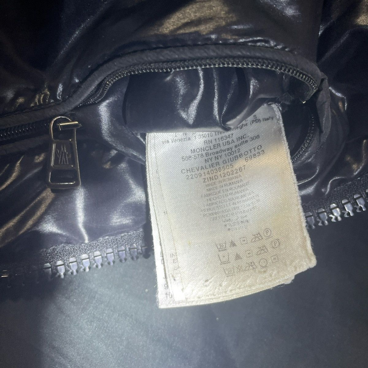 Moncler Moncler coat Size US L / EU 52-54 / 3 - 6 Thumbnail