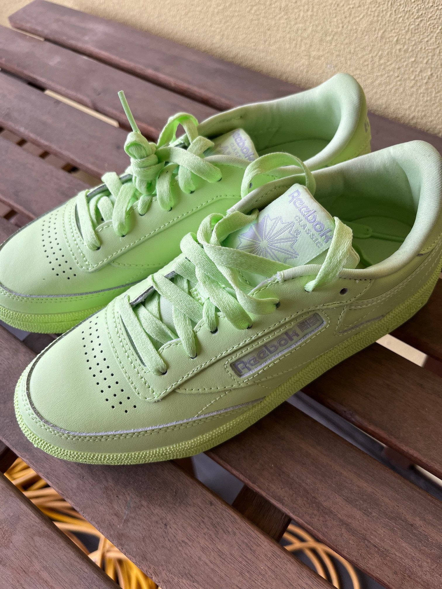 image of Lime Green Reebok Sneakers, Women's (Size 7)
