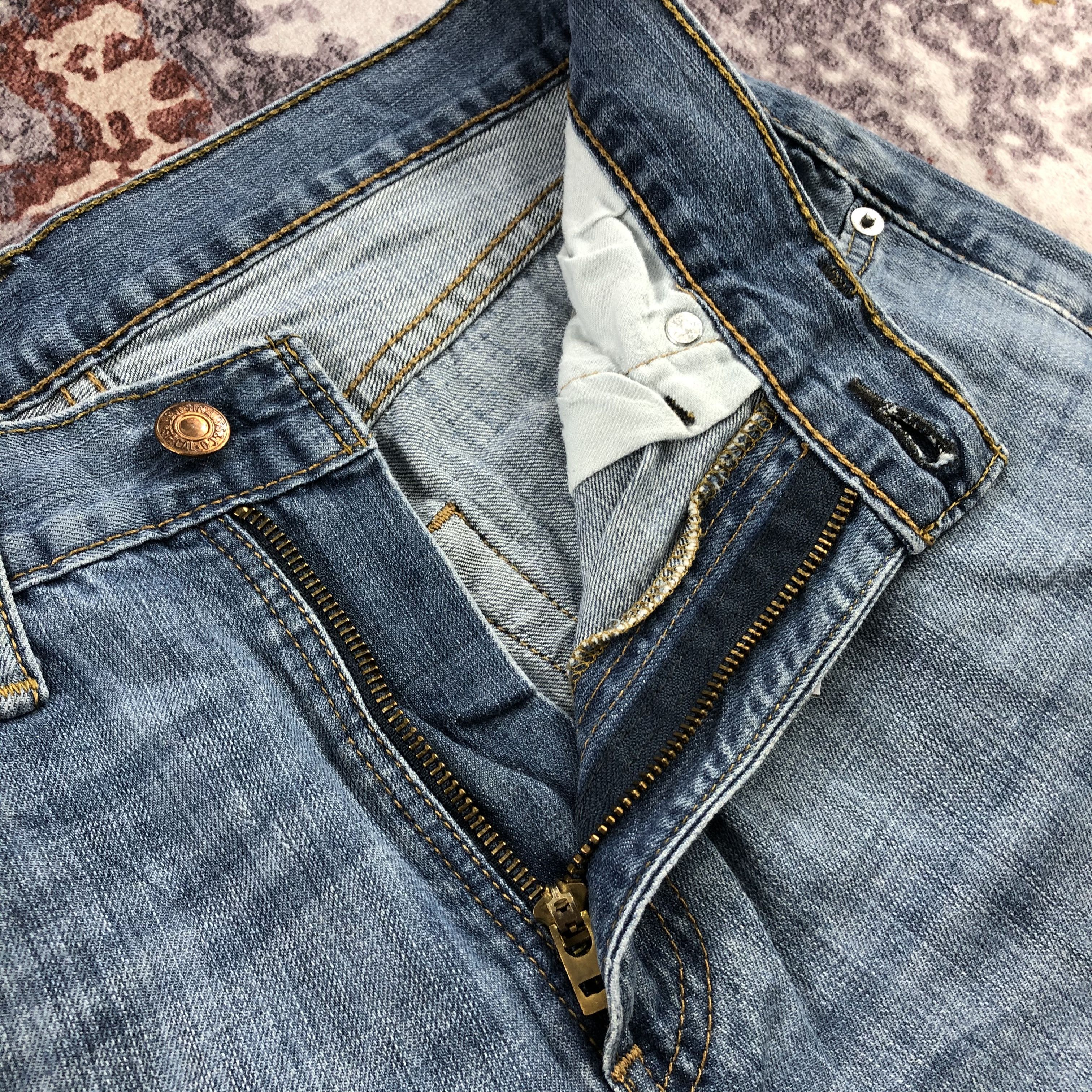 Levi's × Vintage Vintage Blue Wash Levis 505 Jeans-JM2429 Size US 31 - 8 Thumbnail