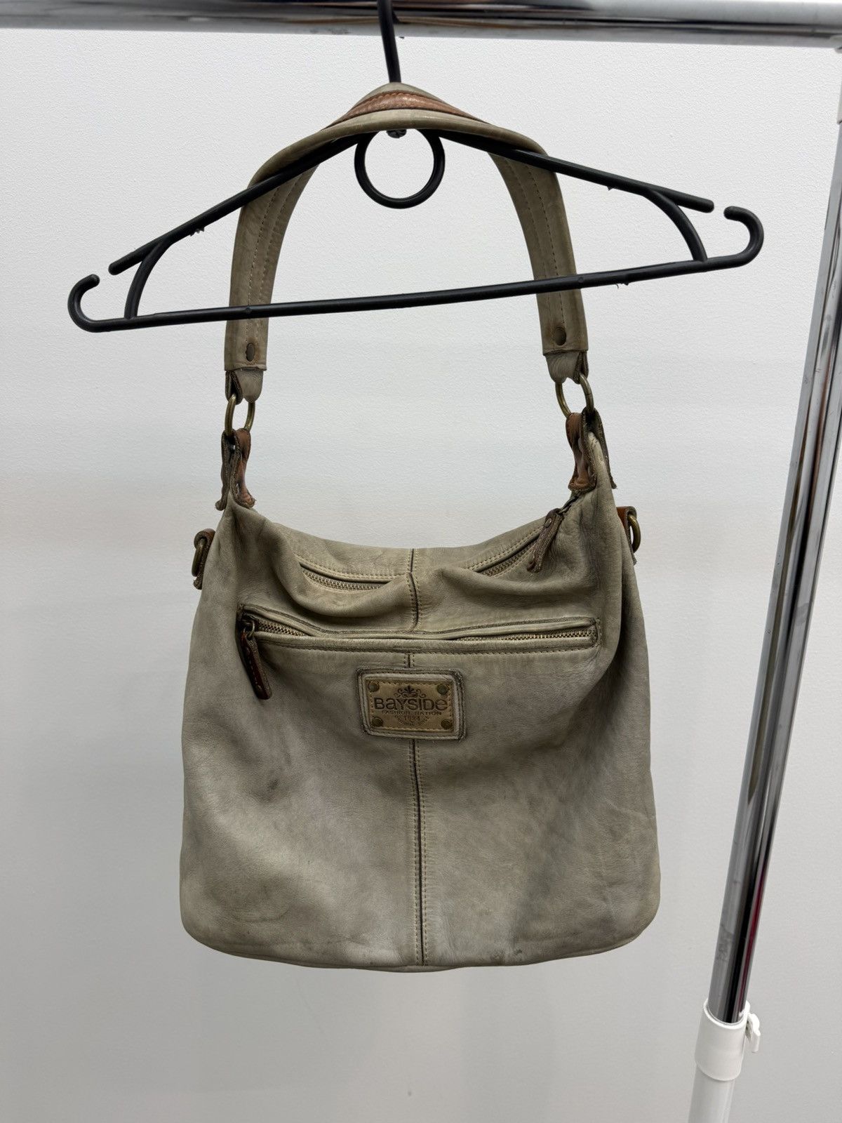 Vintage Elisabetta Bayside Distressed Leather Bag Size ONE SIZE - 1 Thumbnail