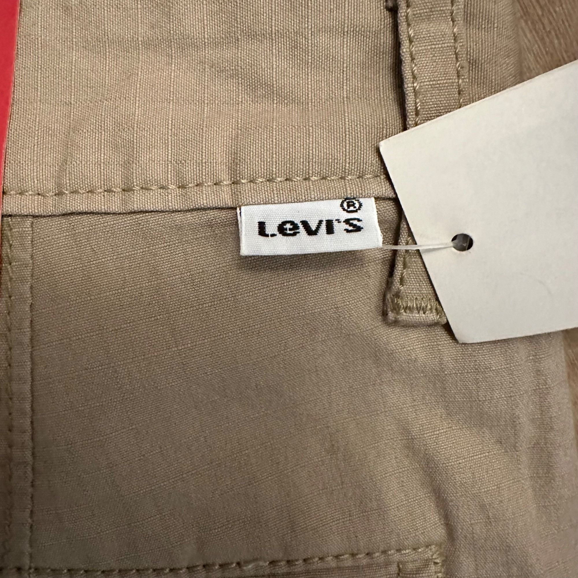 Levi's NWT Levi's Men's Carrier Cargo Shorts true chino Sz 30 Size US 30 / EU 46 - 7 Thumbnail