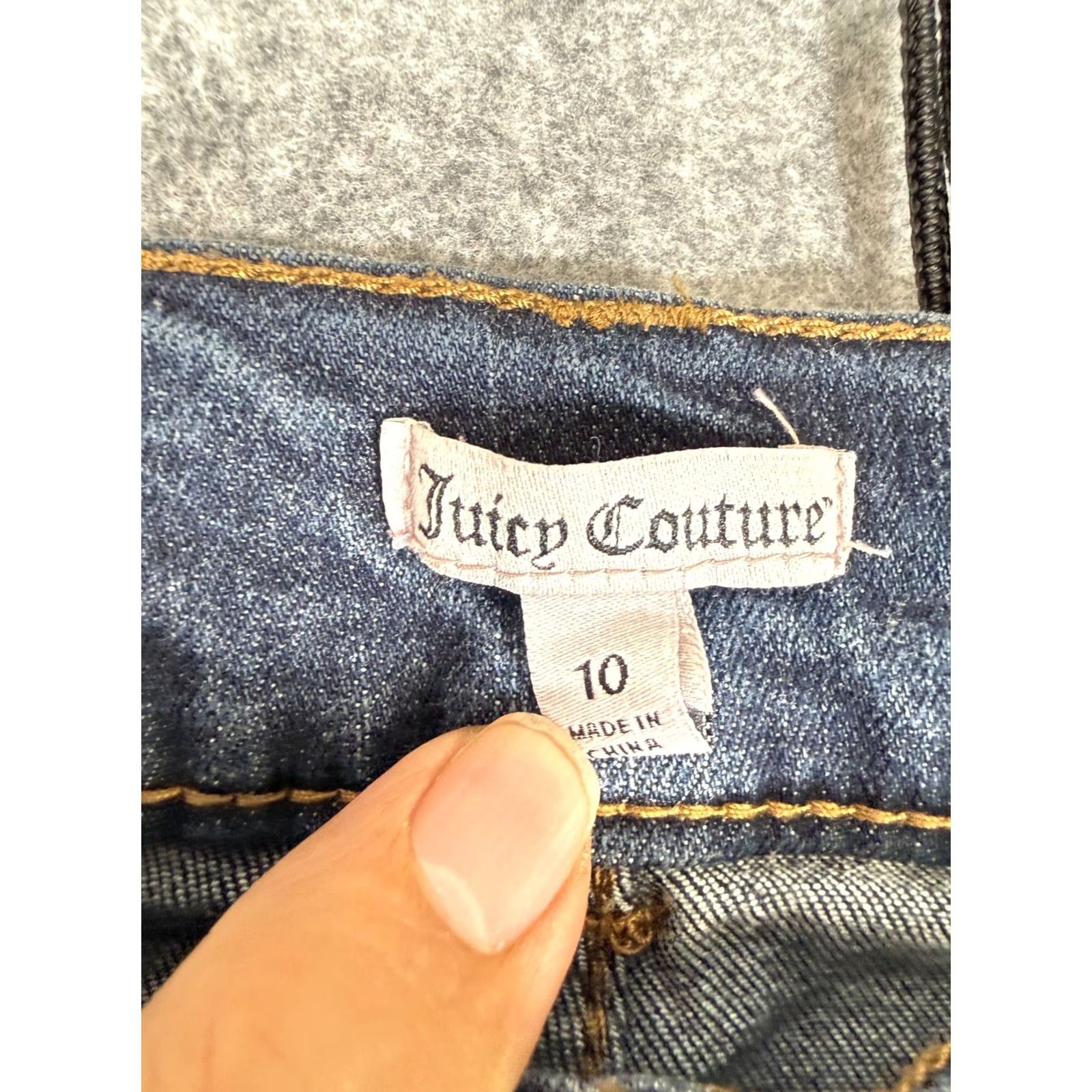 Juicy Couture Juicy Couture Capri Jeans Womens 10 Blue Whisker Distressed Denim Classic Y2K Capri Jeans Distressed Size 32" / US 10 / IT 46 - 6 Thumbnail