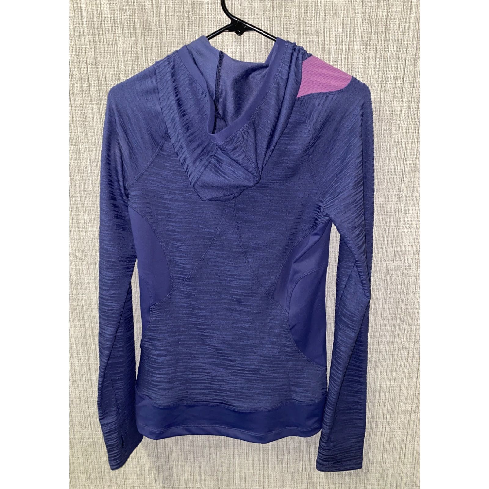 PEARL iZUMi Pearl Izumi Womens Purple Athletic Running Hoodie Jacket M Womens Purple Athletic Running Hoodie Jacket Track Jacket Polyester Activewear Size M / US 6-8 / IT 42-44 - 4 Thumbnail