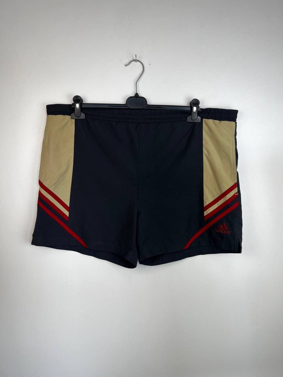Vintage Adidas 90s streetwear vintage Shorts size L/36 Size US 36 / EU 52 - 1 Thumbnail
