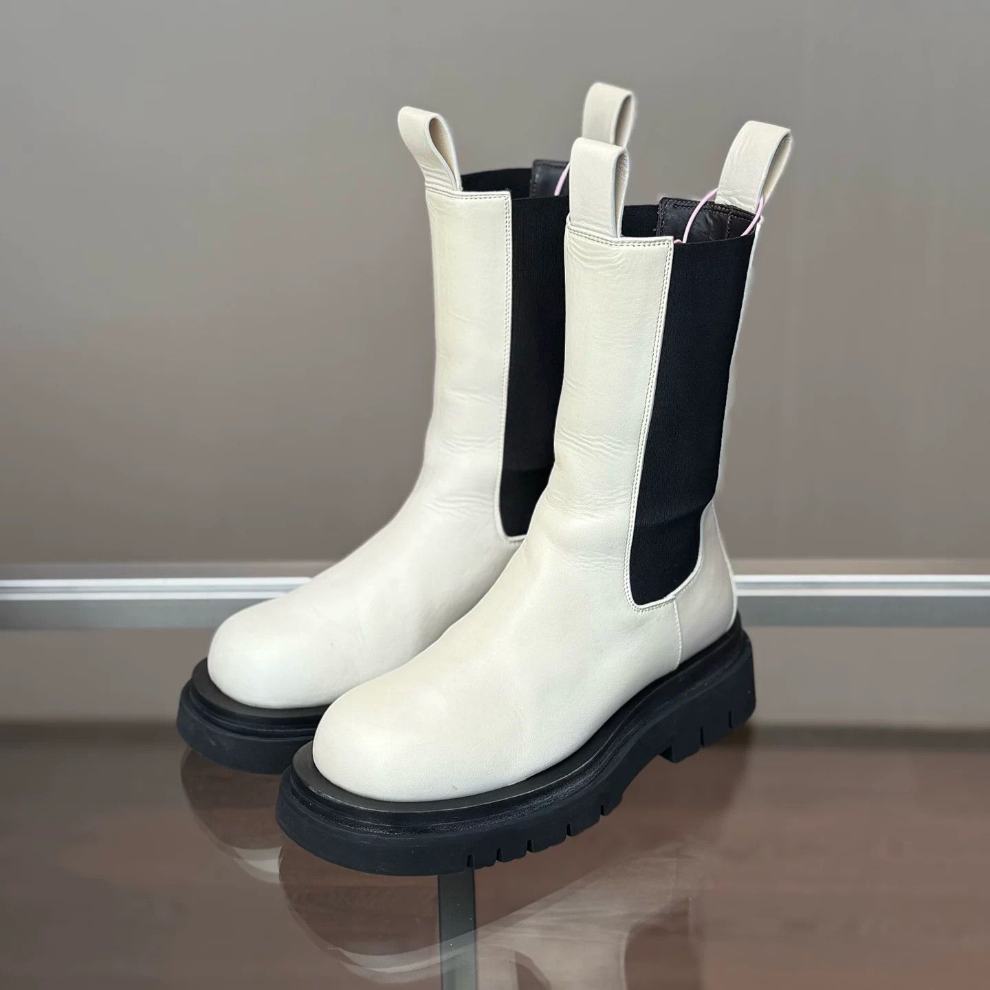 Bottega Veneta Bottega Veneta White Thick-Soled Boots Size US 6 / IT 36 - 1 Thumbnail