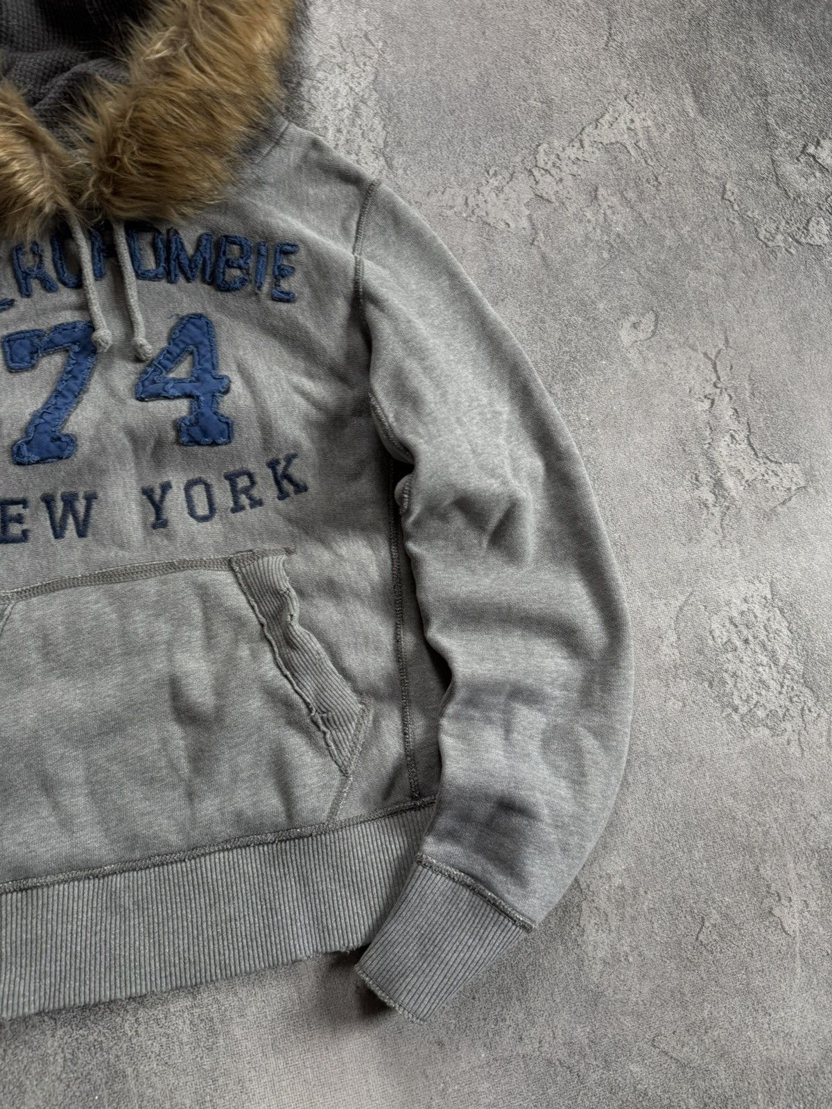 Abercrombie & Fitch Abercrombie & Fitch Y2K Fur Faux hoodie if six was nine LGB Size S / US 4 / IT 40 - 3 Thumbnail