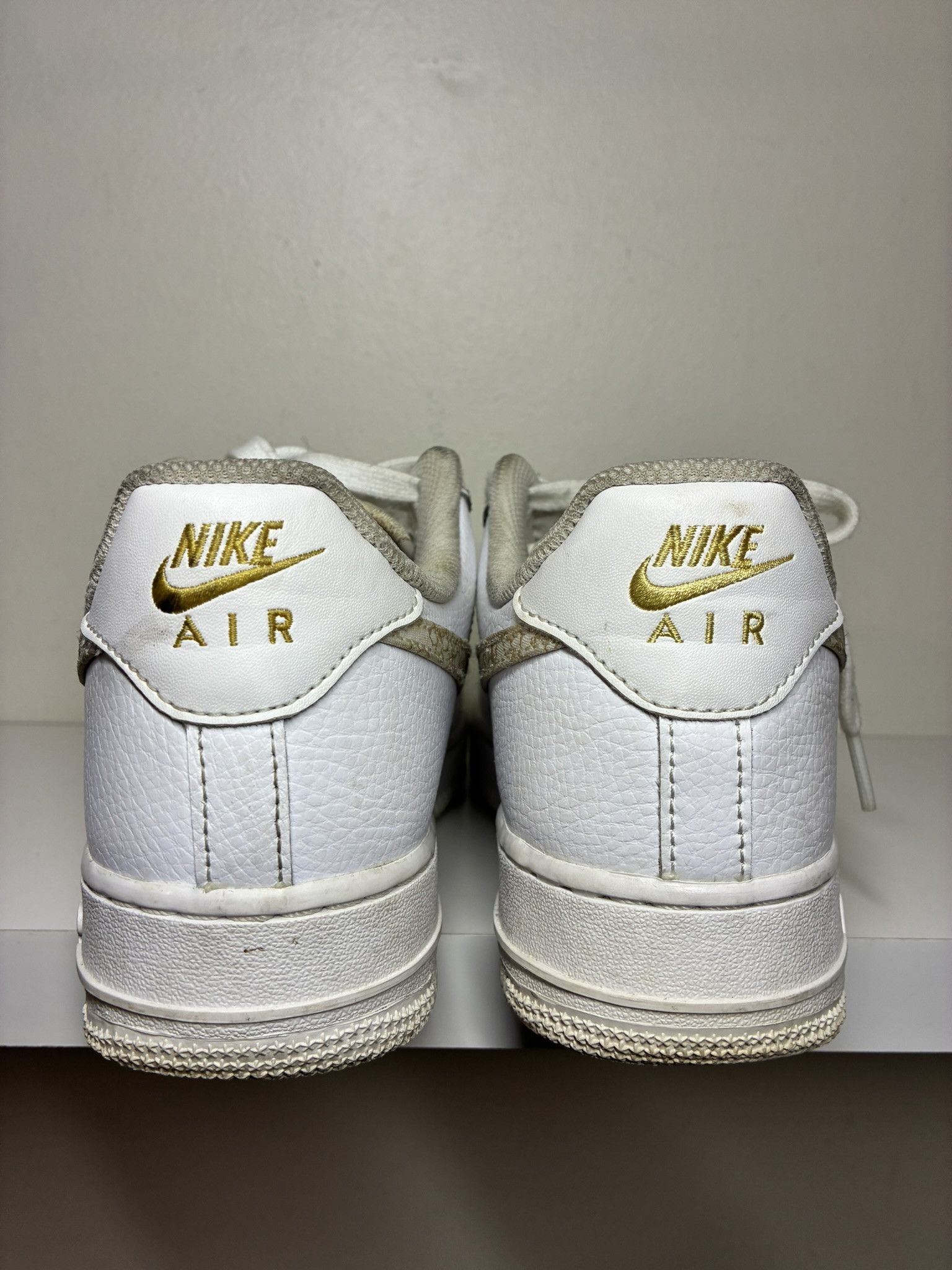 Nike Nike Air Force 1 '07 SE White/Flower Sneakers Women's Size 8 Size US 8 / IT 38 - 3 Thumbnail