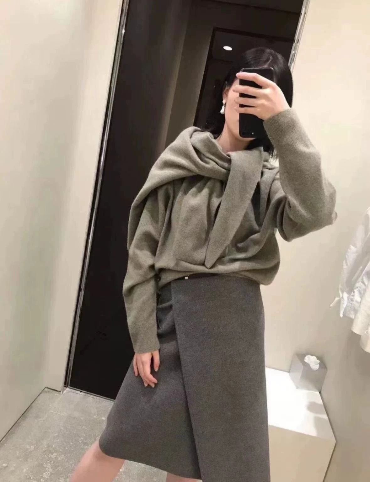 Celine Celine Gray Wool Skirt 3 Closures Different Waist Size 25" / US 0 / IT 36 - 5 Thumbnail