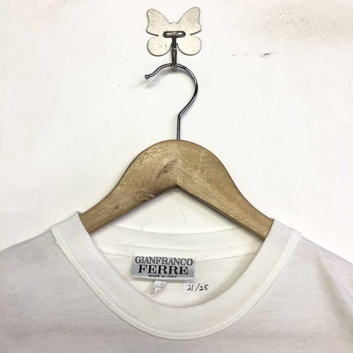 Designer × Gianfranco Ferre × Vintage Vintage Gianfranco Ferre Italian Designer Tshirt Size US M / EU 48-50 / 2 - 4 Thumbnail