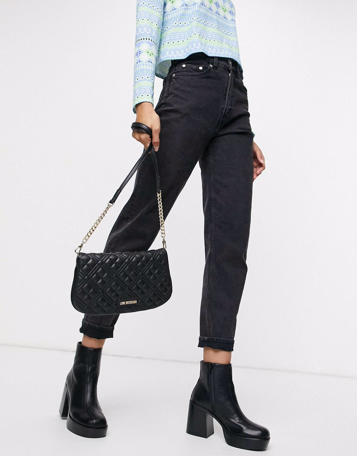 Love Moschino LOVE MOSCHINO Black Quilted Oblong Crossbody Shoulder Bag Size ONE SIZE - 2 Thumbnail