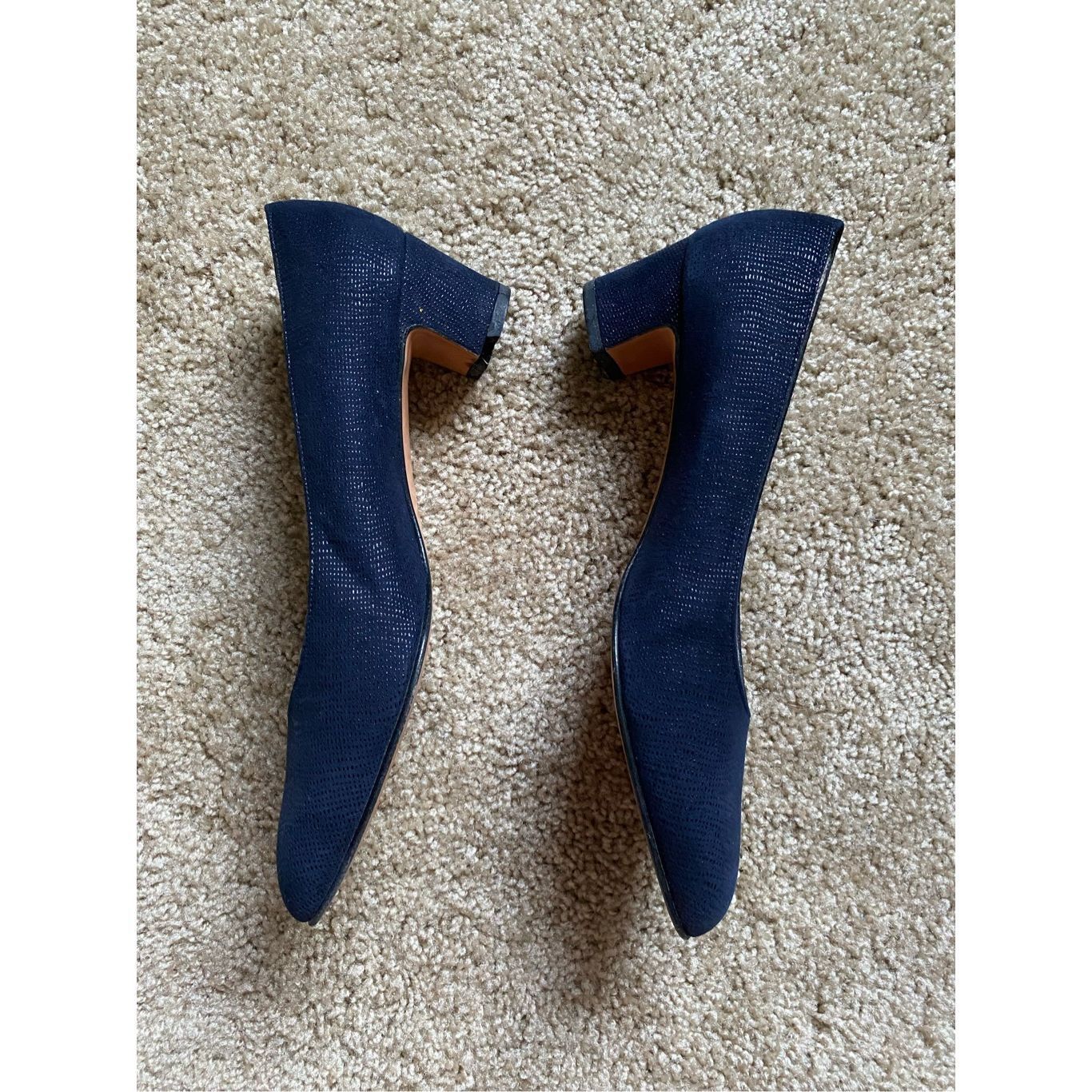 Salvatore Ferragamo Salvatore Ferragamo Vintage Navy Blue Pumps, Block Heels, Size 8.5 Size US 8.5 / IT 38.5 - 15 Thumbnail