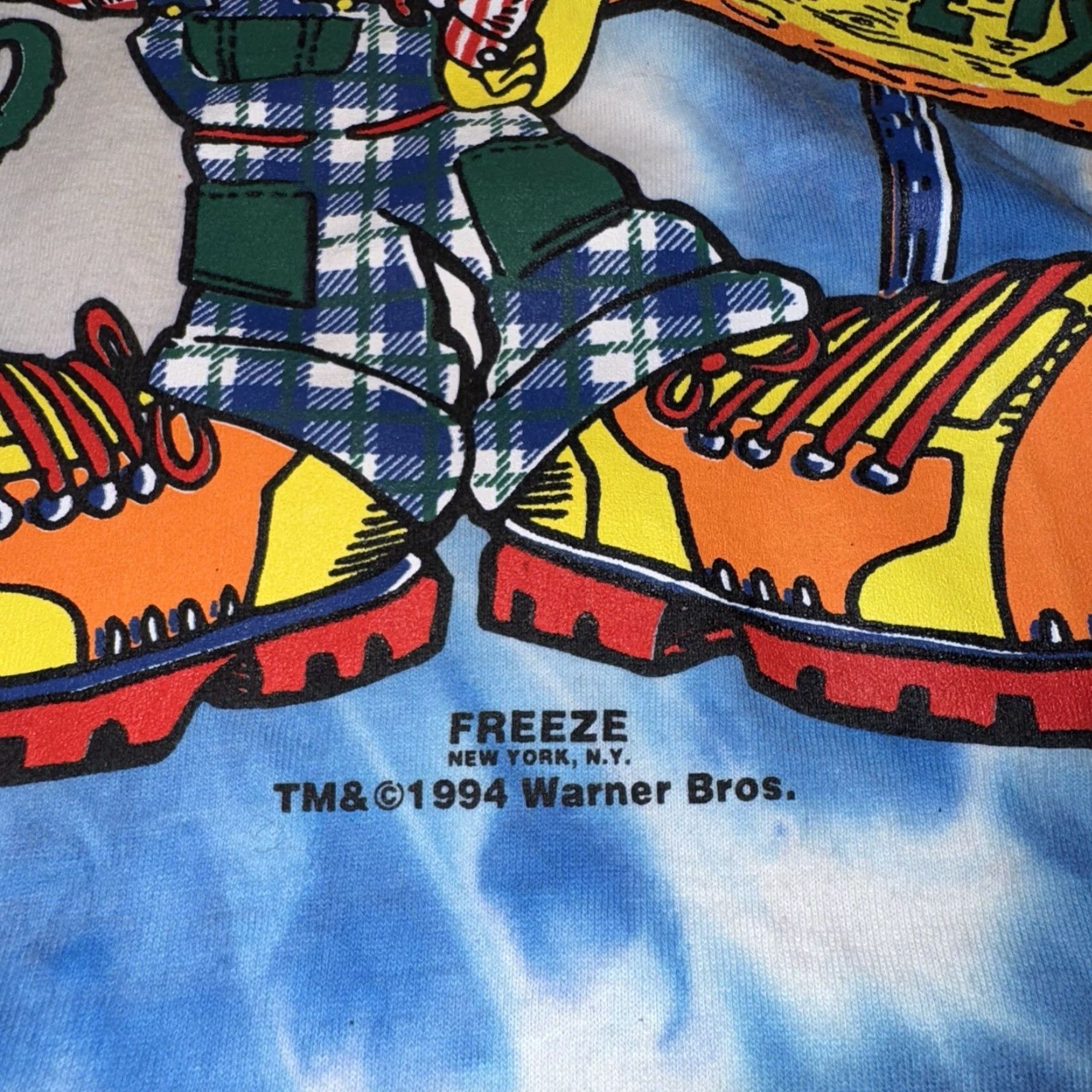 Vintage VINTAGE Tweety Shirt XL Tie Dye Sunflower Warner Bros Cartoon 1994 Farmer Hippie Mens XL TS Size US XL / EU 56 / 4 - 3 Thumbnail