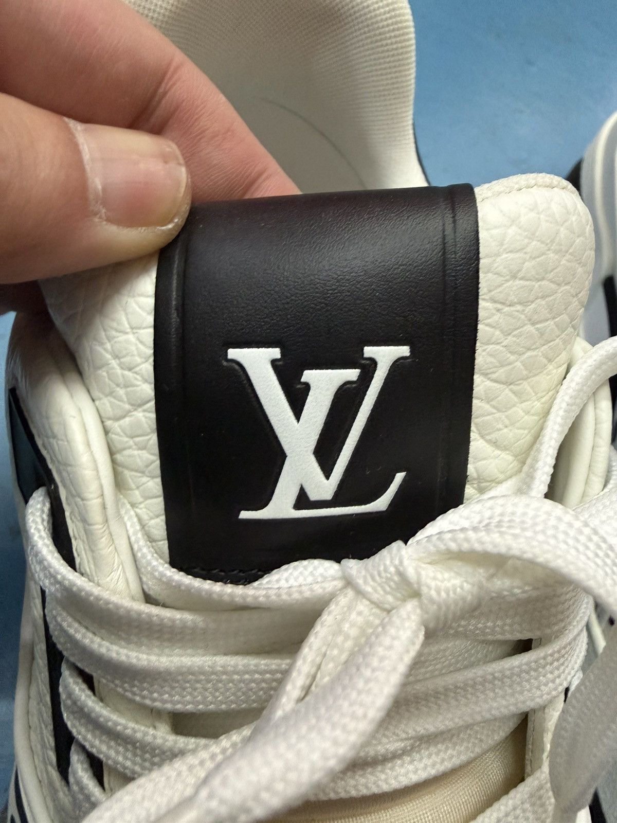 Louis Vuitton LOUIS VUITTON X YAYOI SNEAKERS Size US 12 / EU 45 - 4 Thumbnail