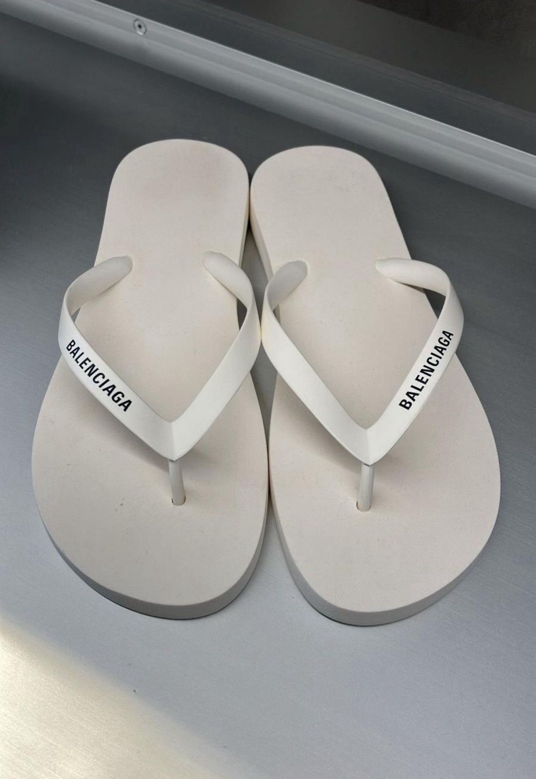 Balenciaga White Rubber Thong Sandals Size US 9 / EU 42 - 1 Preview