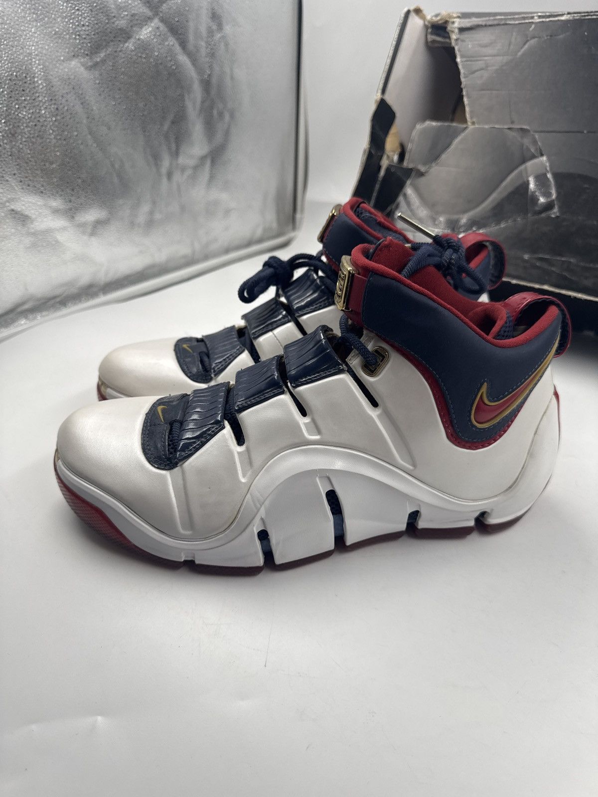 Nike Zoom Lebron 4 Playoffs 2007