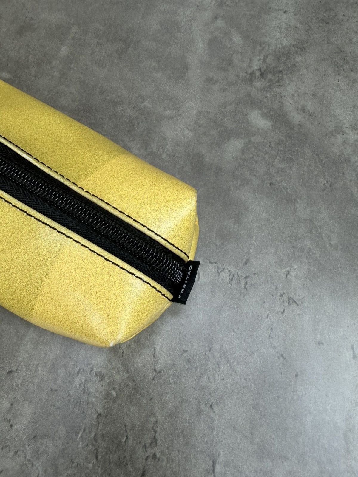 Freitag FREITAG Small Crossbody Pouch Yellow Recycled Tarp Mini Bag Size ONE SIZE - 3 Thumbnail