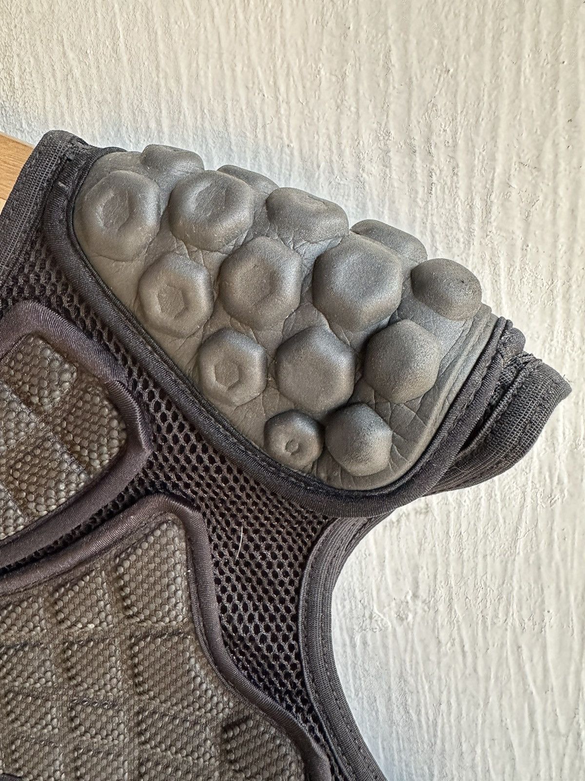 Japanese Brand Armor Protector Snow Plate YOROI M Size - Wear/Equipment Size US L / EU 52-54 / 3 - 4 Thumbnail