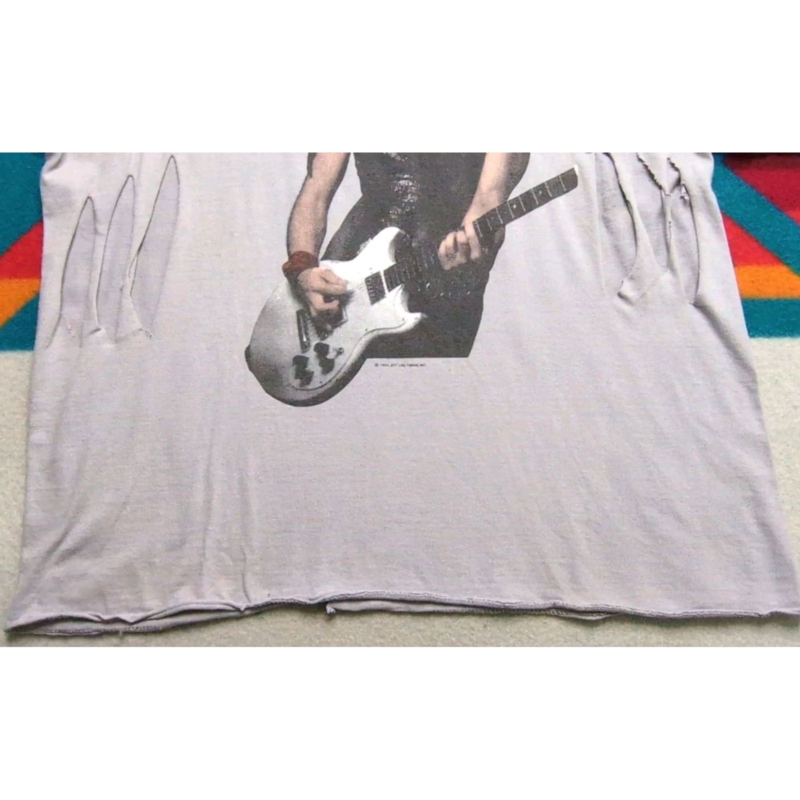Thrasher VINTAGE Joan Jett And The Black Hearts Shirt Tour 1984 XL Gray Chopped Thrashed Size US XL / EU 56 / 4 - 6 Thumbnail