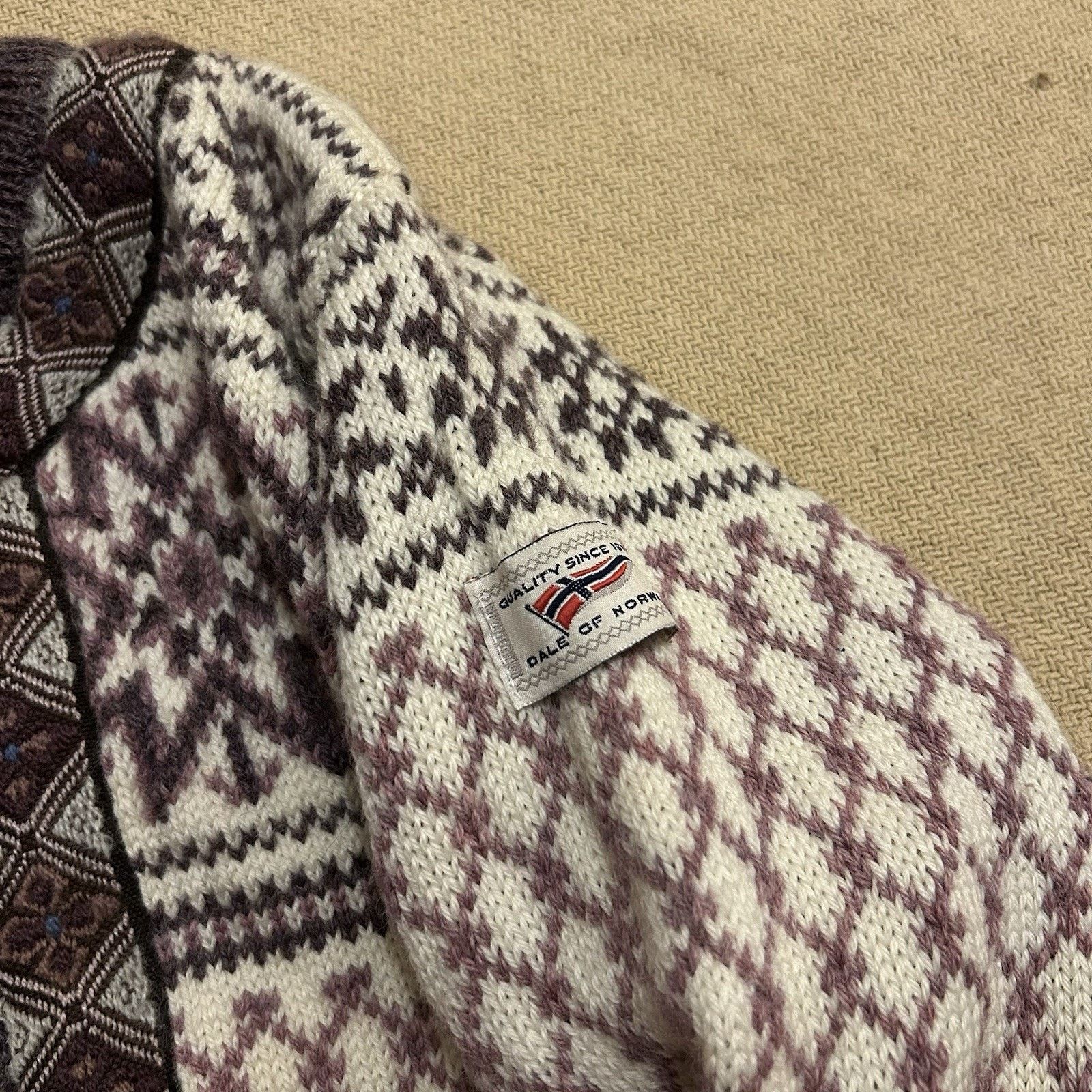 Dale Of Norway Vintage Cardigan Wool Knit Fair Isle Metal Clasp Sweater XS Size XS / US 0-2 / IT 36-38 - 6 Thumbnail