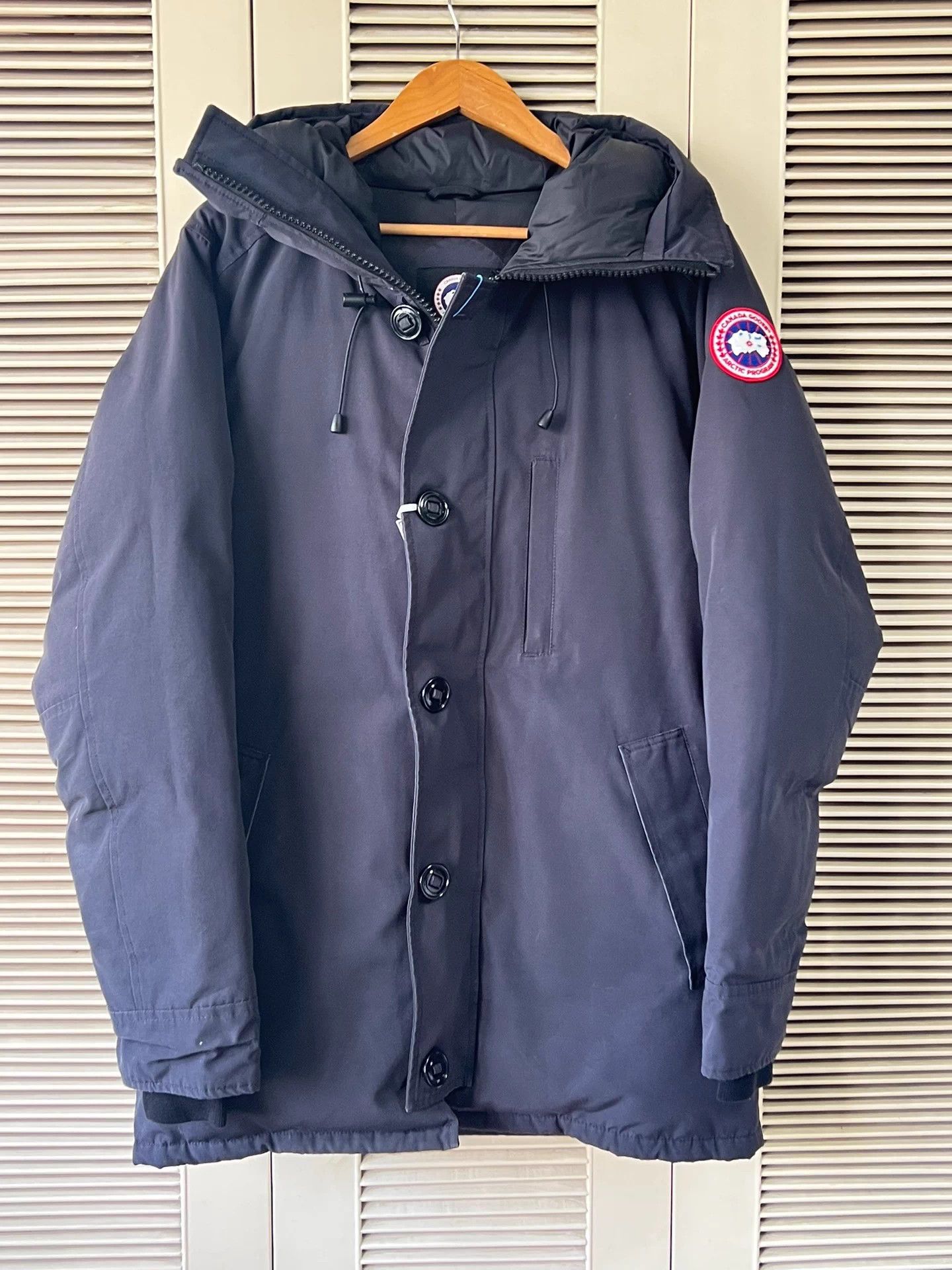Canada Goose Canada Goose Chateau M navy down jacket hooded mid Size US M / EU 48-50 / 2 - 1 Thumbnail