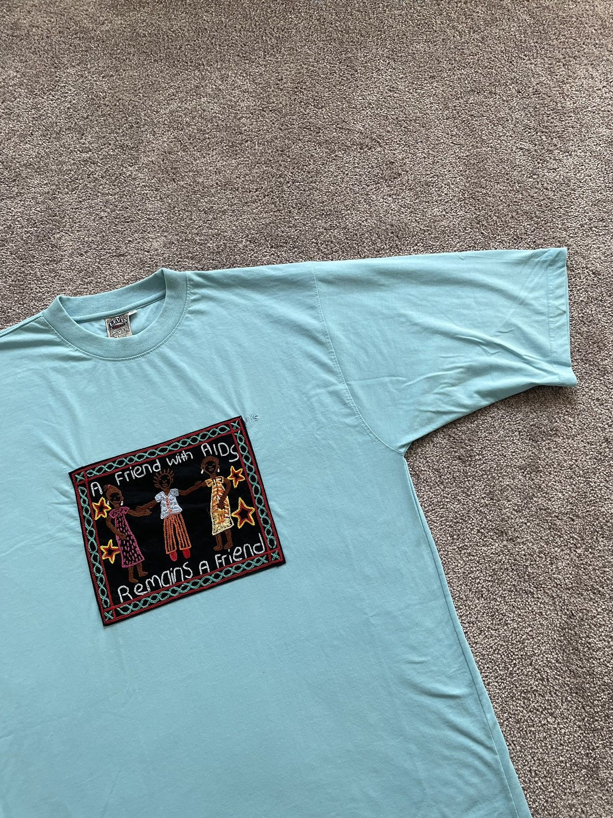 Levi's Vintage Clothing × Vintage Vintage 90s Levi’s Friends with aids remains a friend Size US XXL / EU 58 / 5 - 3 Thumbnail