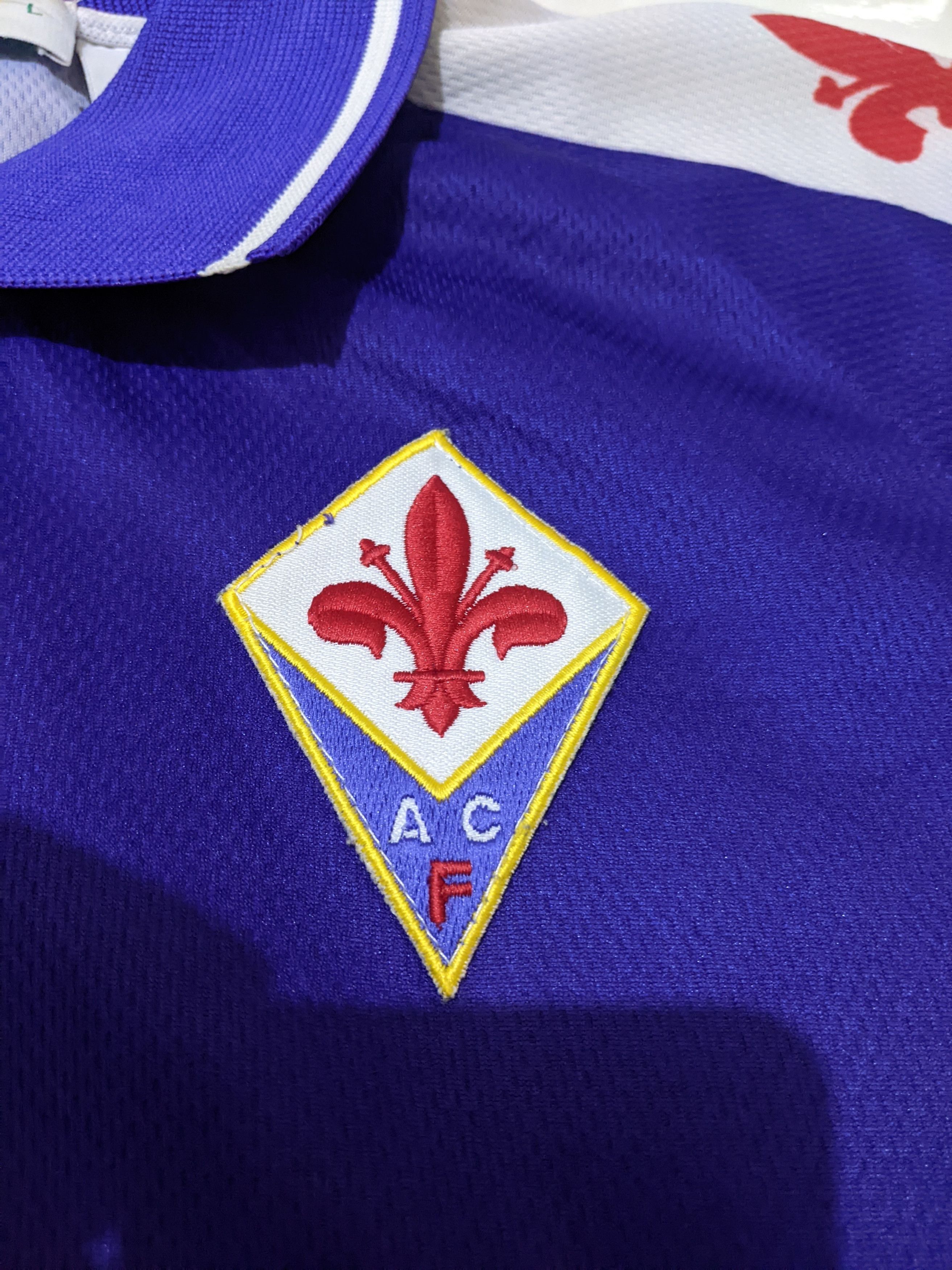Fila Fiorentina home 1998 Batistuta Jersey football shirt Size US L / EU 52-54 / 3 - 7 Thumbnail