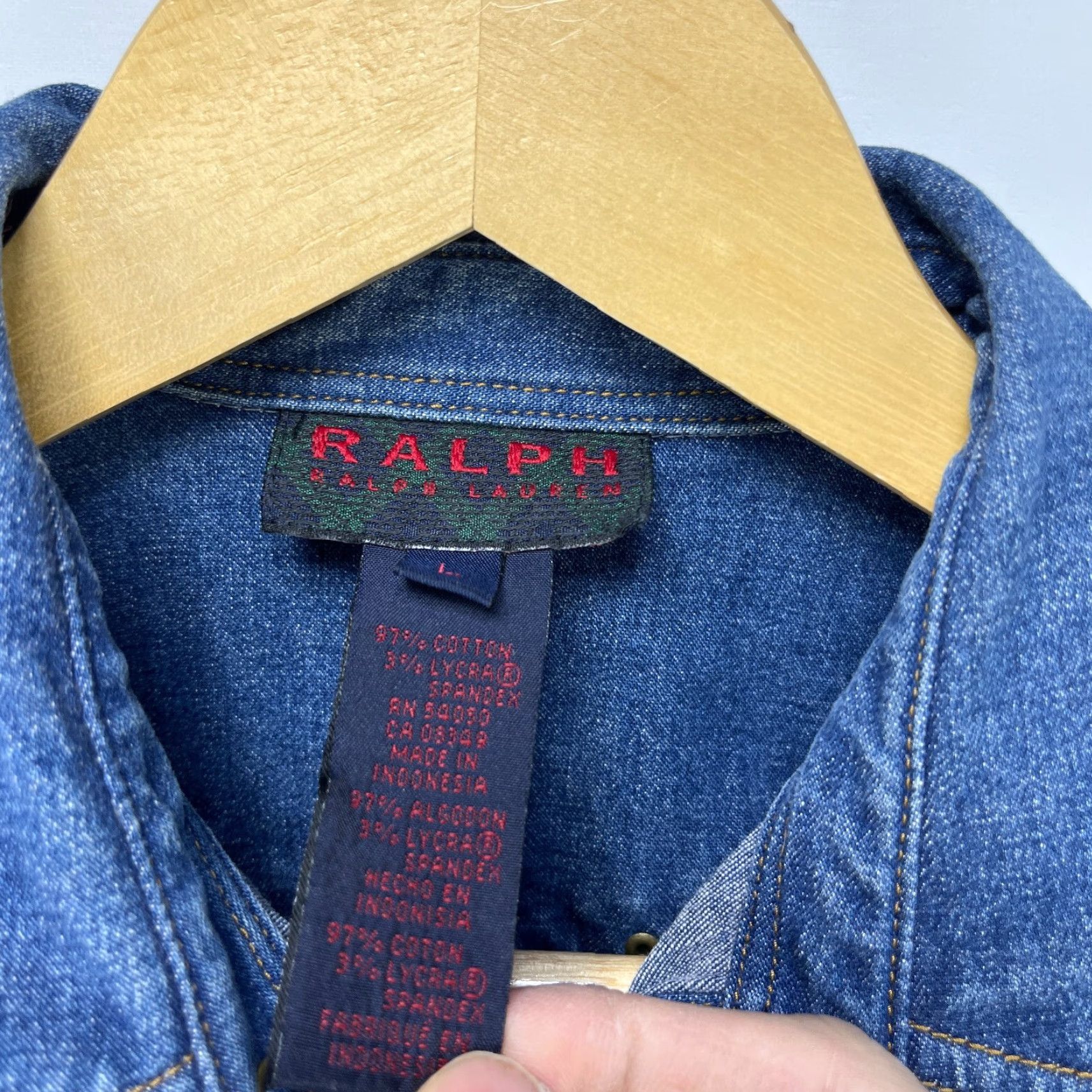 Ralph Lauren VINTAGE Ralph Lauren Denim Jacket Womens L Blue 90s Denim Jacket Snap Size L / US 10 / IT 46 - 7 Thumbnail