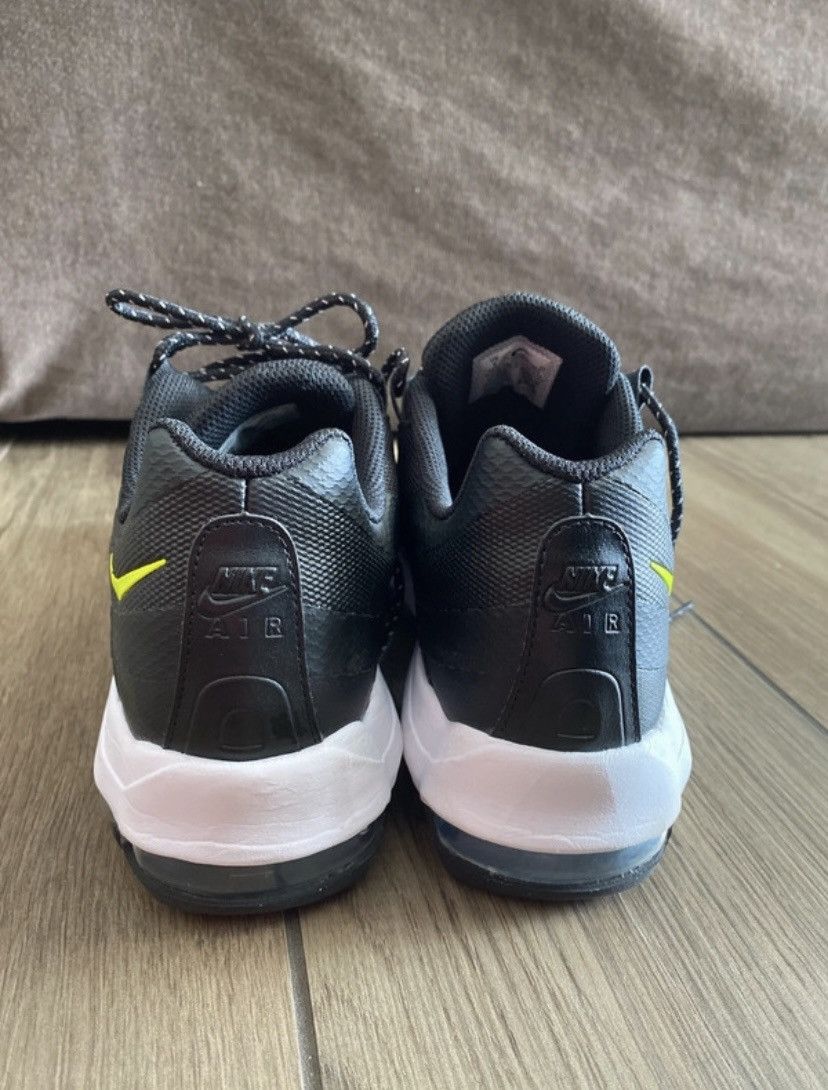Nike Nike Air Max 95 Ultra Size US 9 / EU 42 - 3 Thumbnail