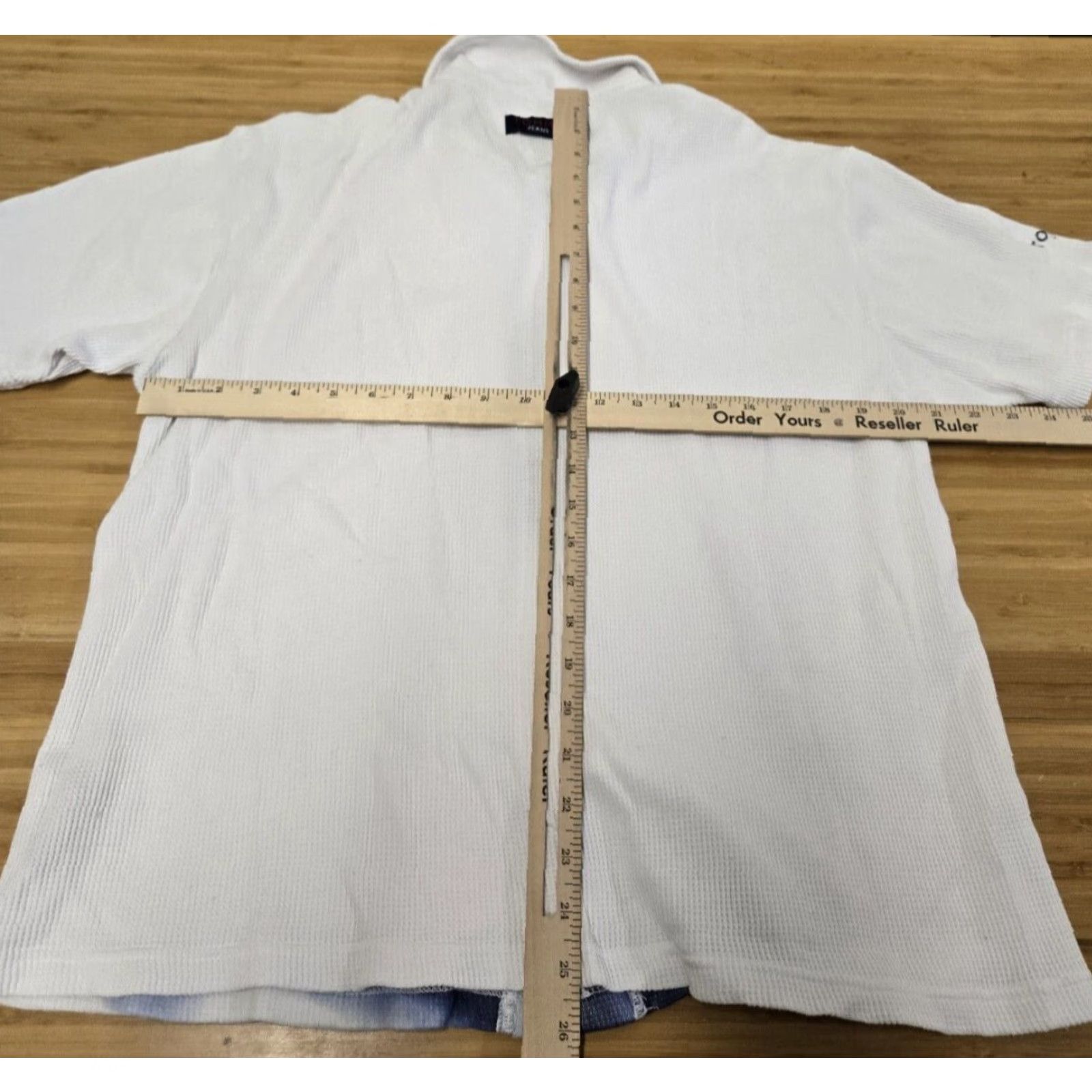 Tommy Hilfiger VINTAGE Tommy Hilfiger Blouse Shirt Women XL White Blue Short Sleeve Button Accents Casual Sleeve Retro Basic Size XL / US 12-14 / IT 48-50 - 6 Thumbnail