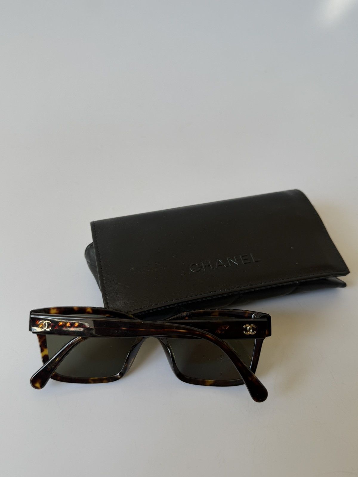 Chanel Chanel Acetate Square Sunglasses in Tortoise Size ONE SIZE - 2 Thumbnail