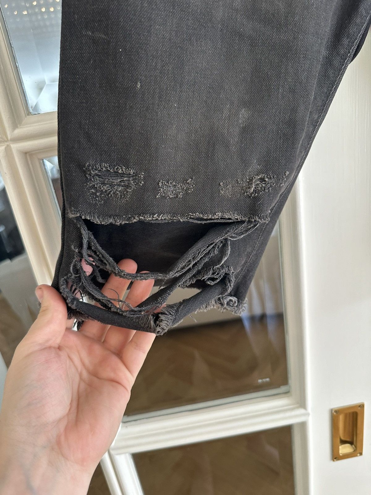 Versace Faded black distressed shorts Size US 31 - 3 Thumbnail