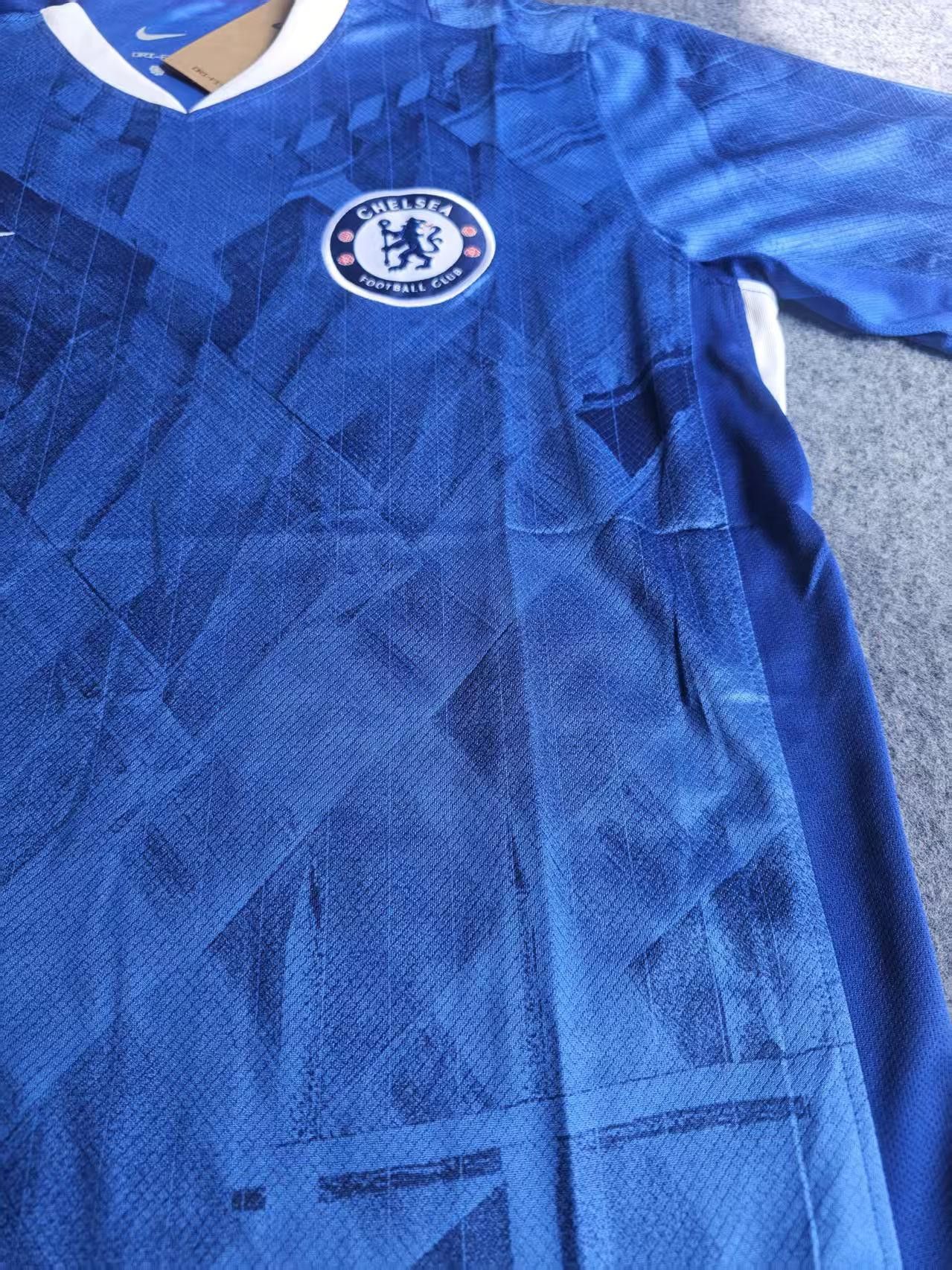 Other 2025 26 Chelsea Jersey Home Size US M / EU 48-50 / 2 - 4 Thumbnail