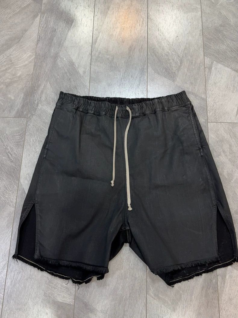 Rick Owens rick owens Raw edge waxed black wax waxed waxed denim shor Size US 34 / EU 50 - 1 Thumbnail