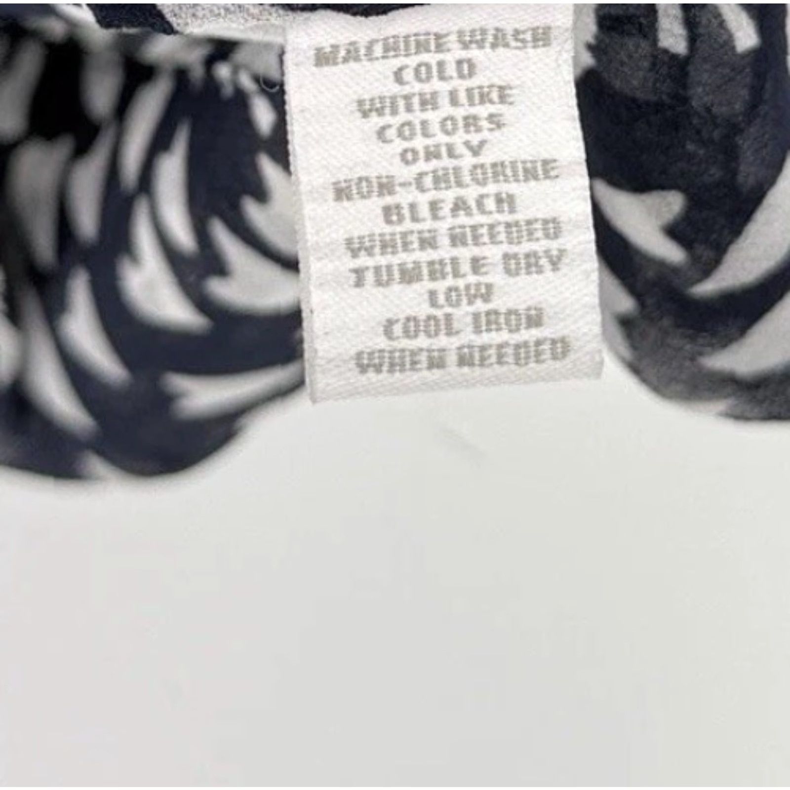 Charter Club VINTAGE? No — Charter Club Plus Size Navy Blue & White Print Button Front Chiffon Shirt Sz 3x Size XXL / US 16-18 / IT 52-54 - 7 Thumbnail