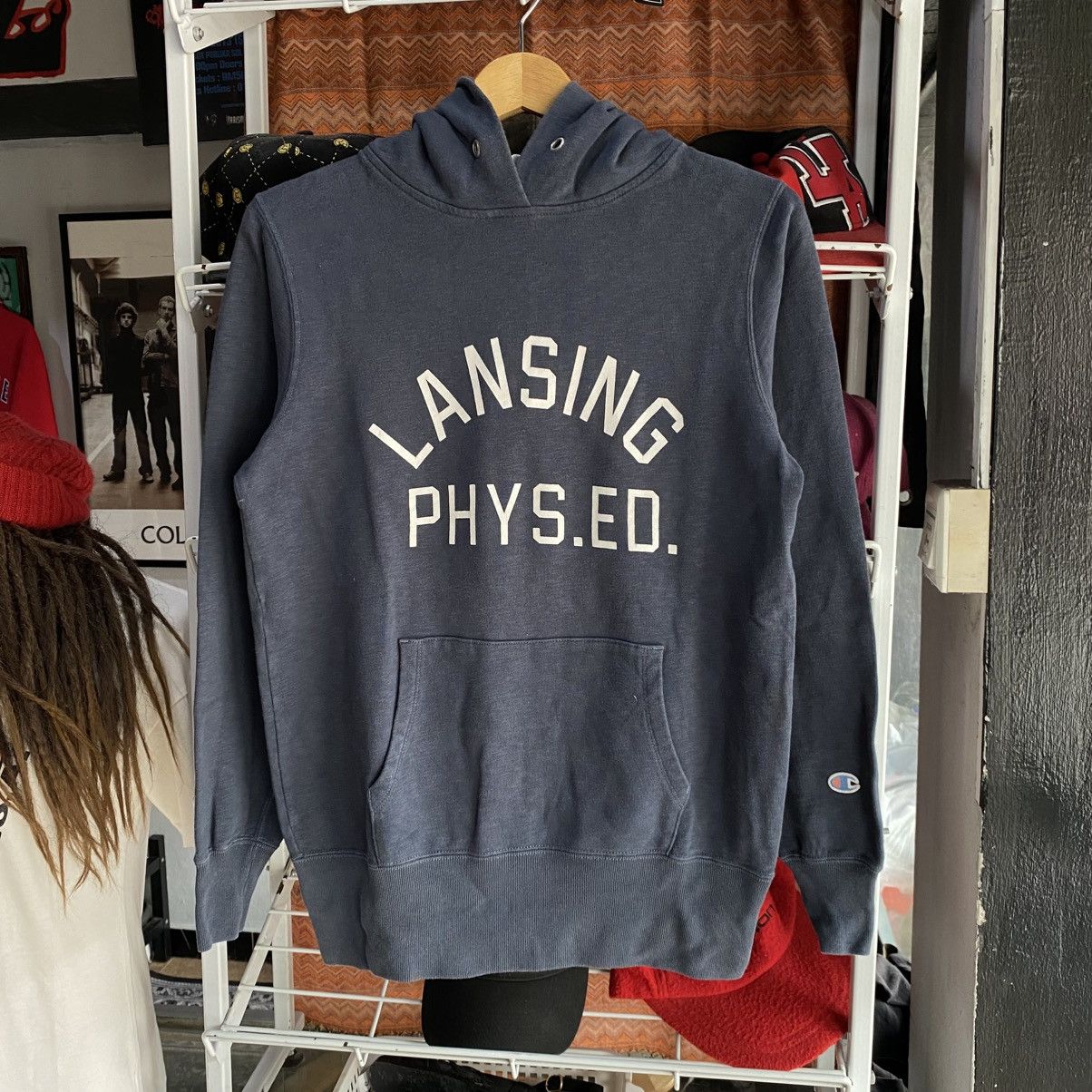 Champion VINTAGE Champion Hoodie Medium Pullover “LANSING PHYS.ED.” Size US M / EU 48-50 / 2 - 1 Thumbnail