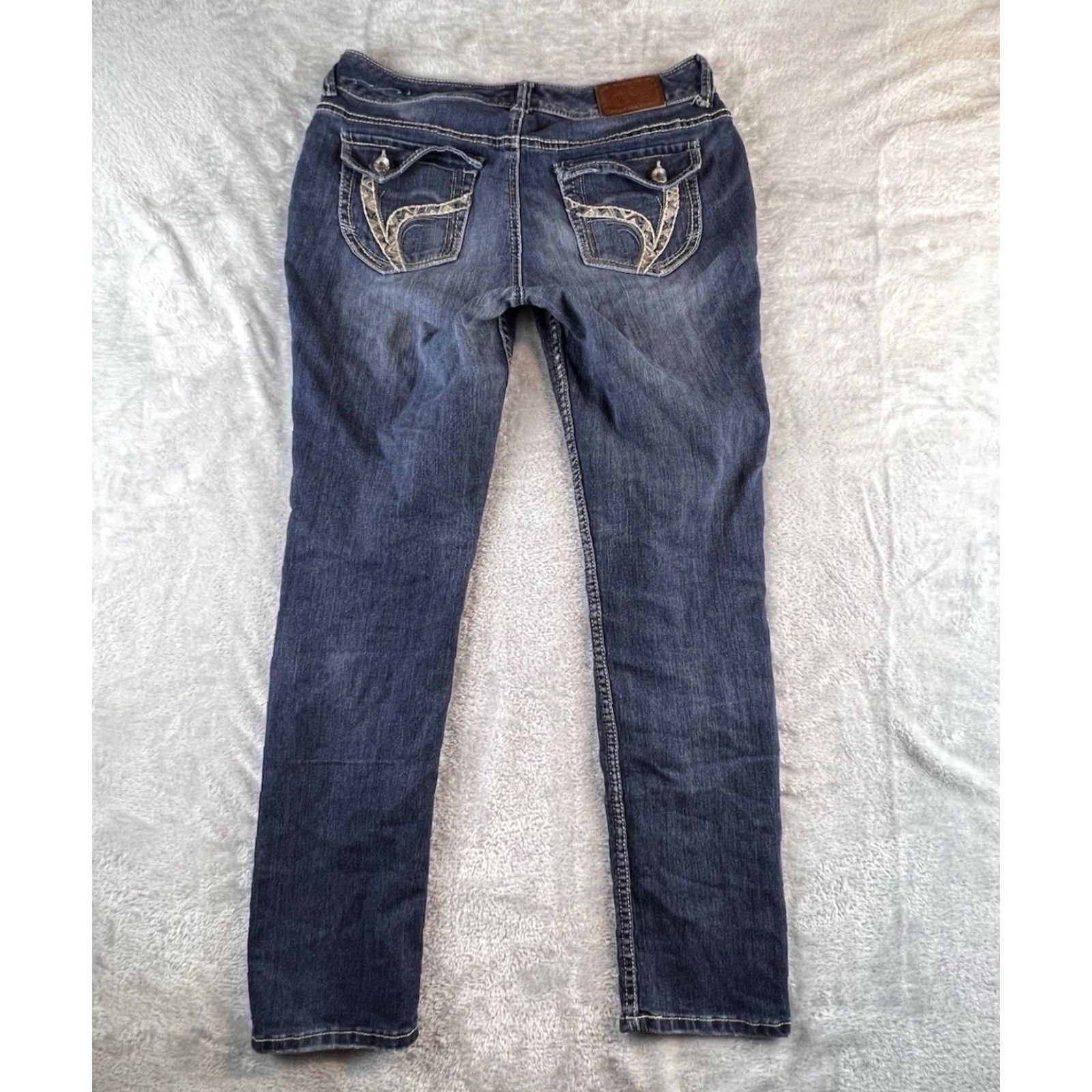 Vintage **Ariya Jeans Women's Curvy Low Rise 11/12 Regular Fit Blue Denim Jeans** User: **Ariya Jeans Women's Curvy Low Rise Blue Denim 11/12 Regular Fit** Size 32" / US 10 / IT 46 - 2 Thumbnail