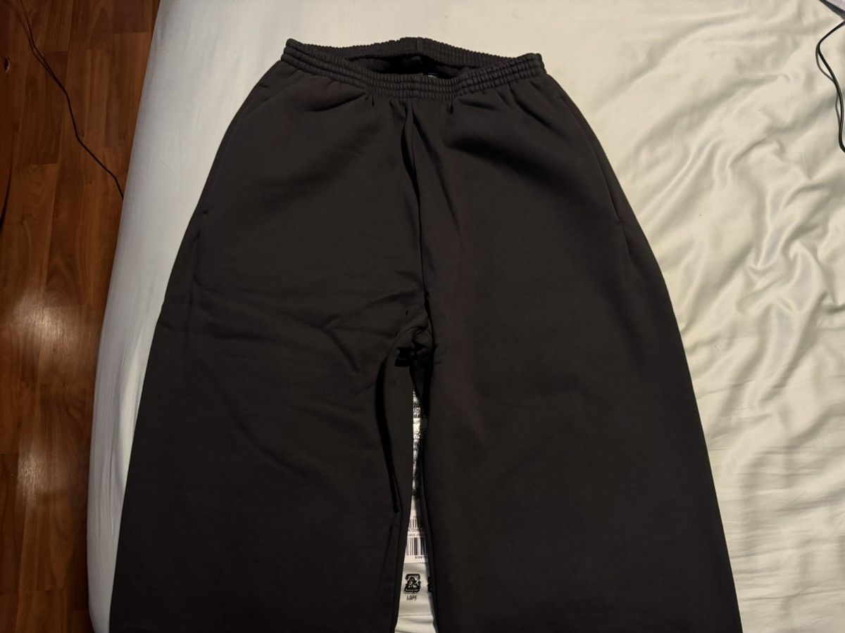 Balenciaga × Gap × Kanye West Yeezy Gap Sweatpants Black Size Small Size US 30 / EU 46 - 4 Thumbnail