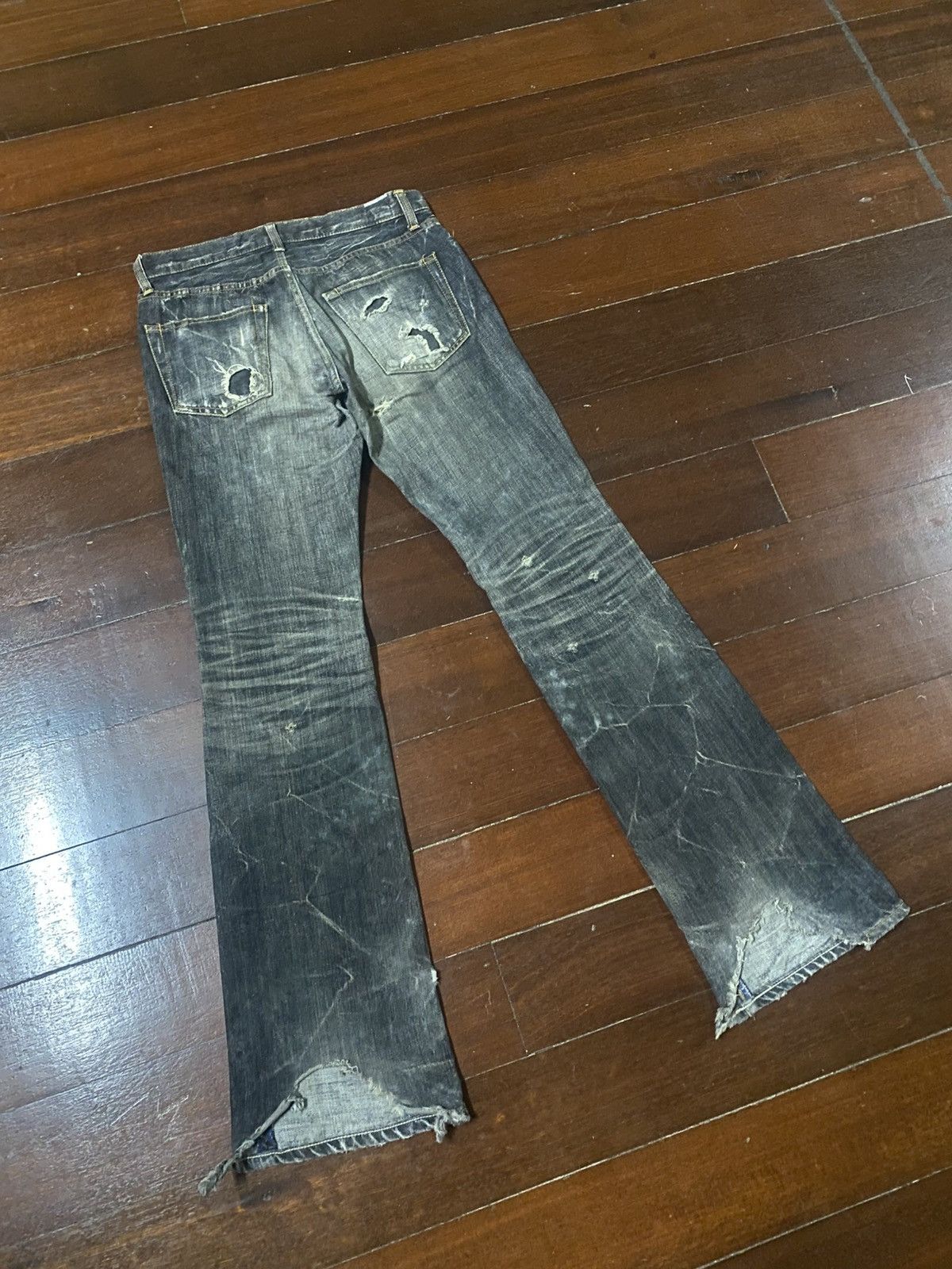 If Six Was Nine Fire BLUEWAY flare distressed mud wash dirty jeans Size US 31 - 10 Thumbnail