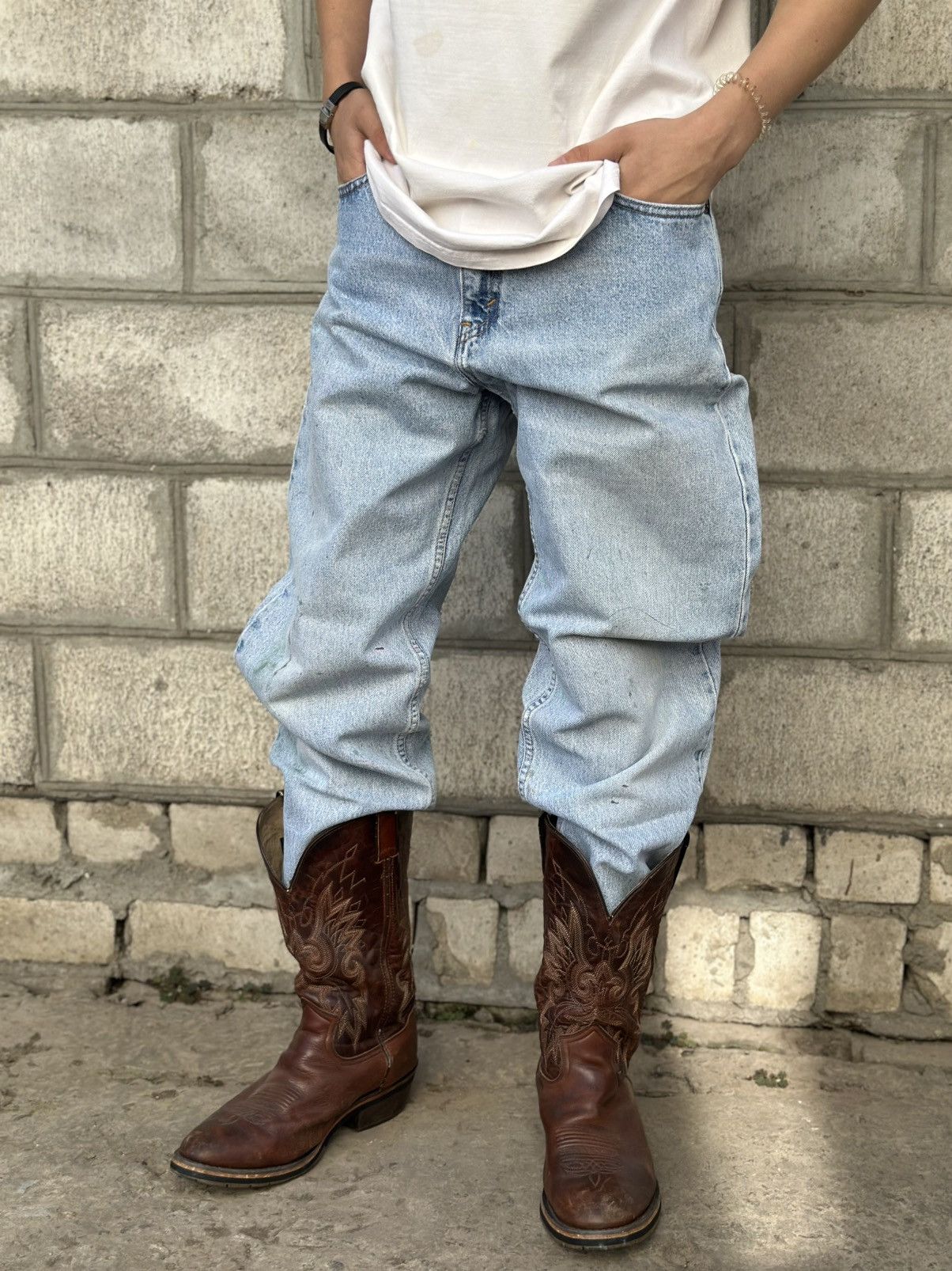 Levi's Vintage Clothing VTG Levi’s 560 M 90s Jeans Crazy Fit Custom Baggy 90s Size US 32 / EU 48 - 16 Thumbnail