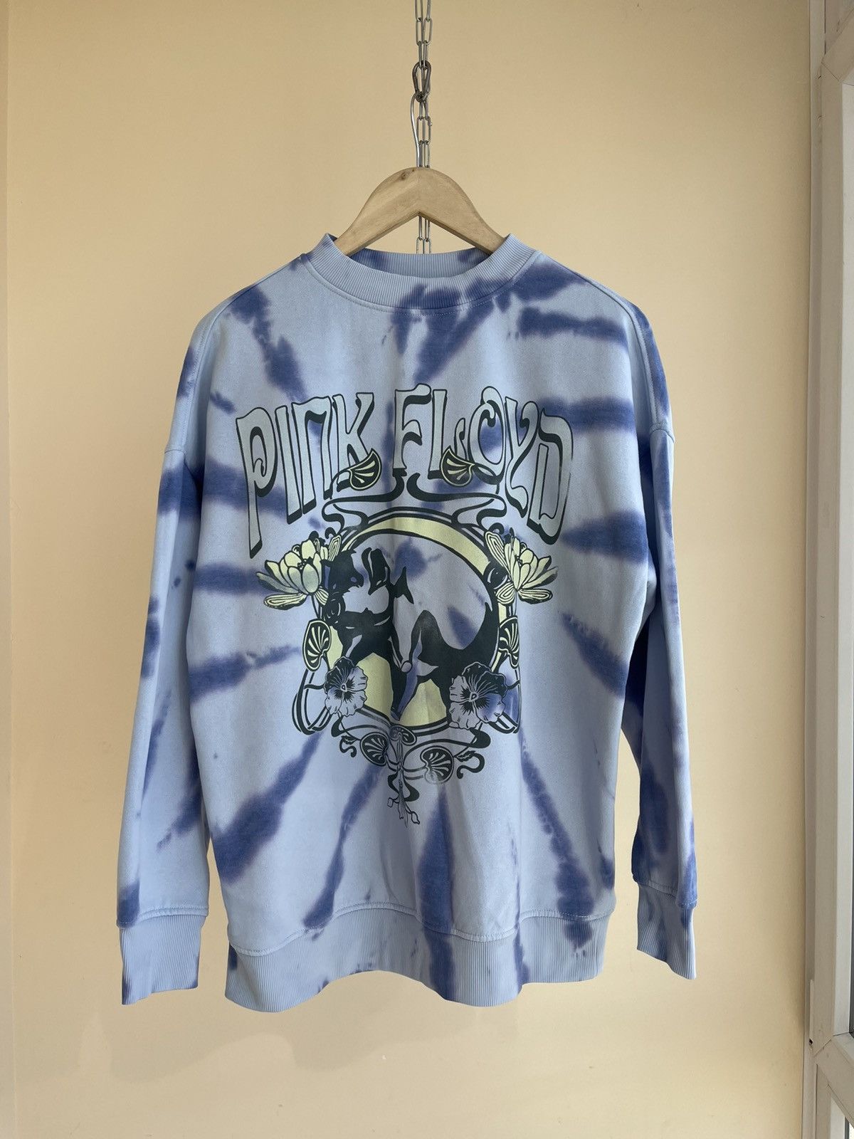 Pink Floyd Pink Floyd Logo Print Oversized Tie-Dye Sweatshirt H&M 2023 Size S / US 4 / IT 40 - 1 Thumbnail