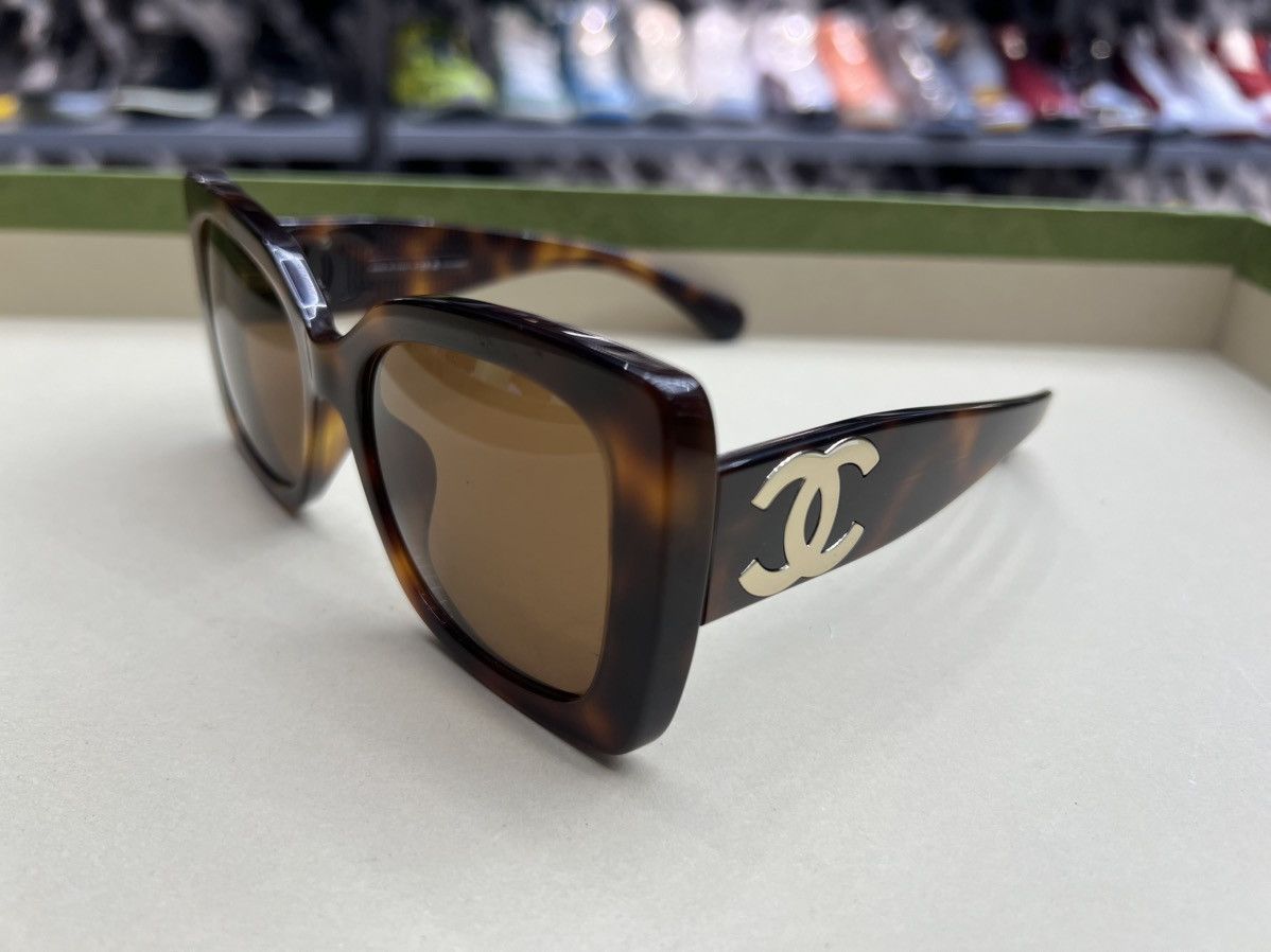 Chanel Chanel Square Sunglasses Size ONE SIZE - 2 Thumbnail